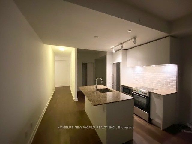 57 St Joseph Street 706, Toronto, ON M5S 0C5