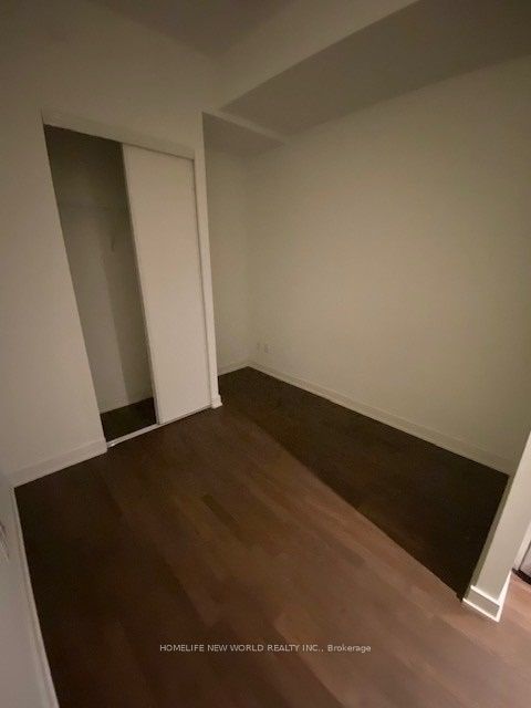 57 St Joseph Street 706, Toronto, ON M5S 0C5 photo 4