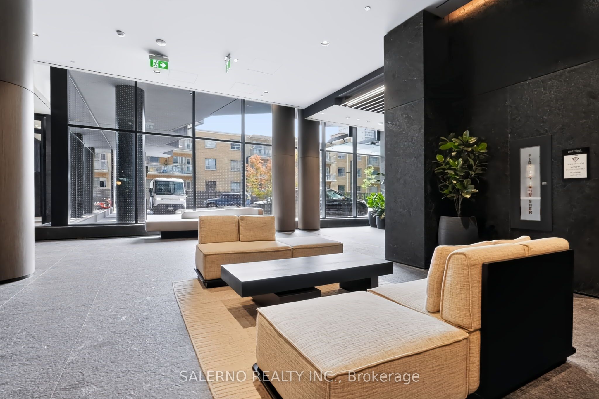 120 Broadway Avenue 1702, Toronto, ON M4P 0E9 photo 3