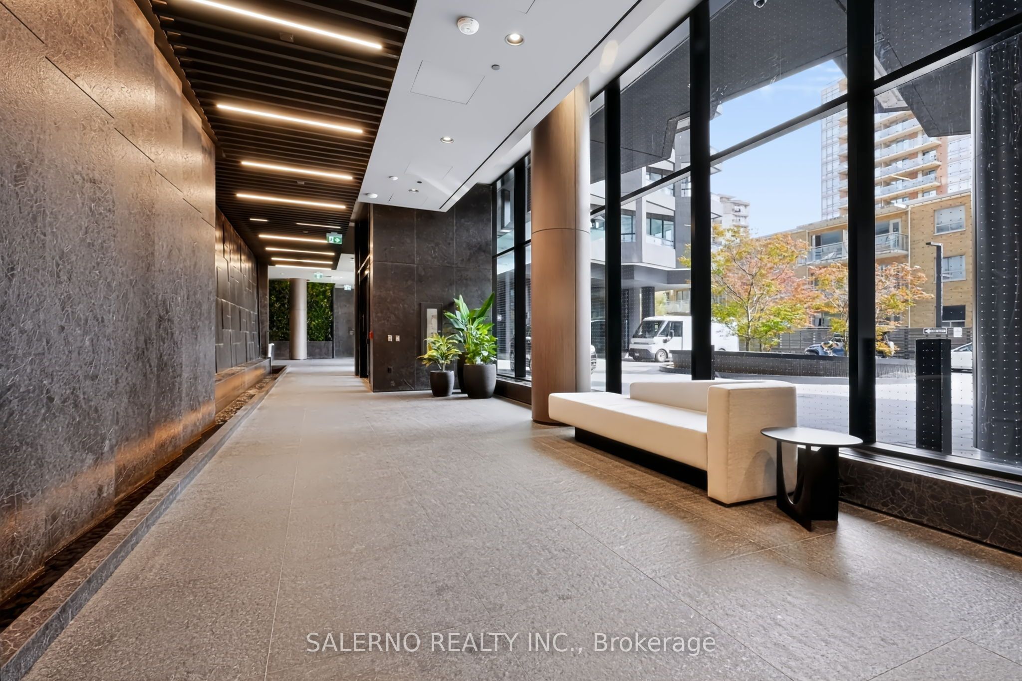 120 Broadway Avenue 1702, Toronto, ON M4P 0E9 photo 4