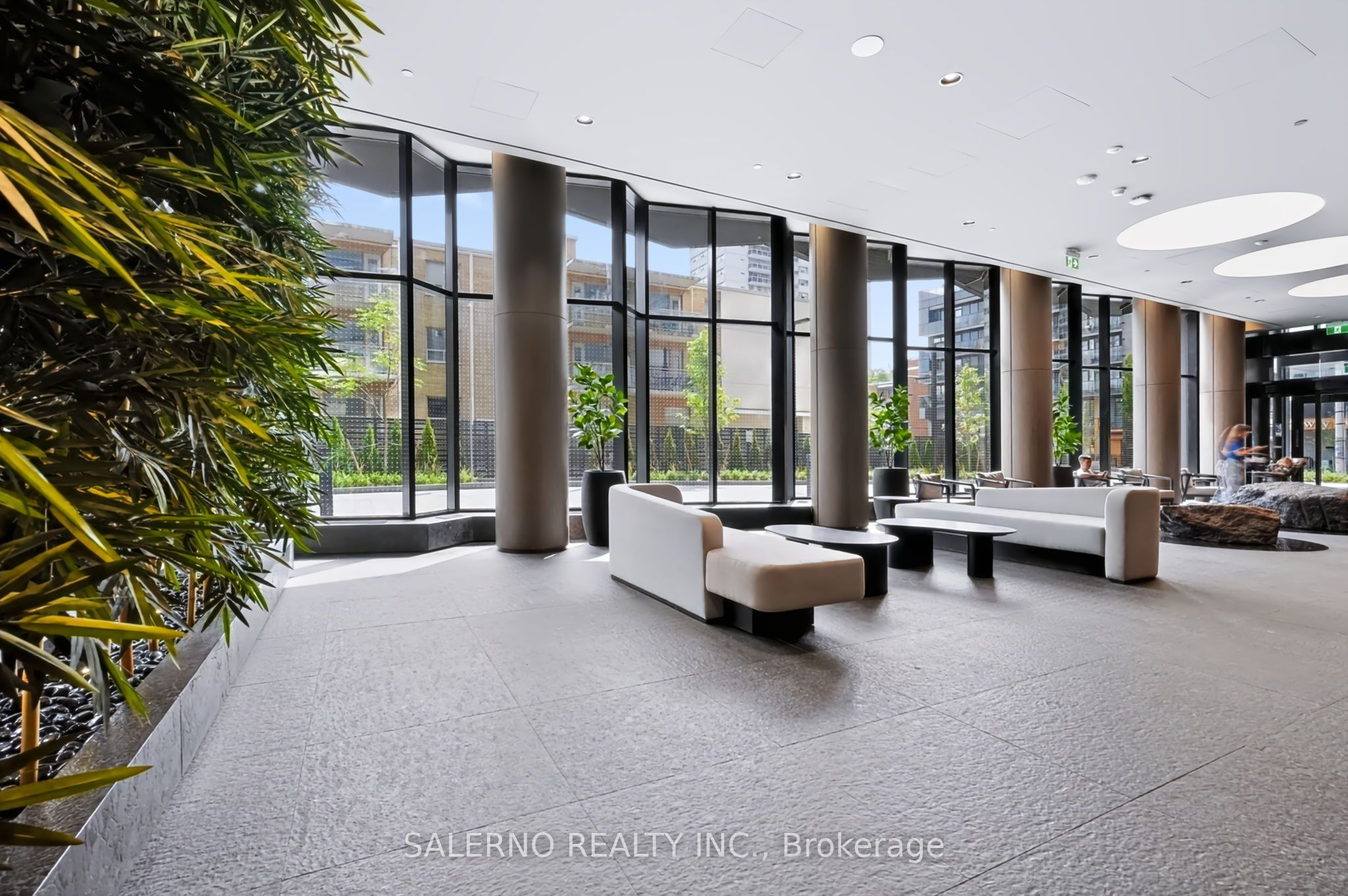 120 Broadway Avenue 1702, Toronto, ON M4P 0E9 photo 5