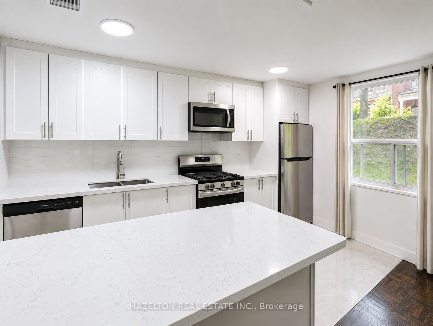 4 Sherbourne Street N 107, Toronto, ON M4W 2T1 photo 4
