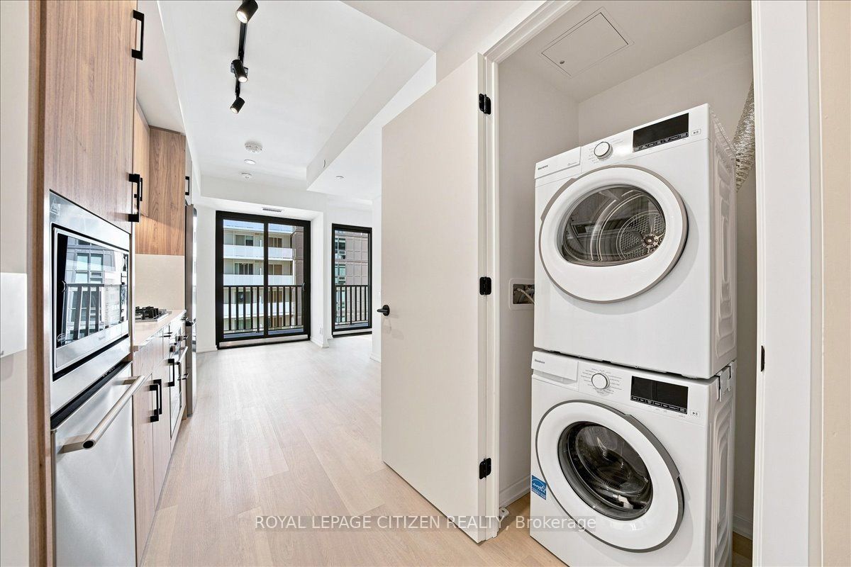 109 Erskine Avenue 1410, Toronto, ON M4P 0G8 photo 4