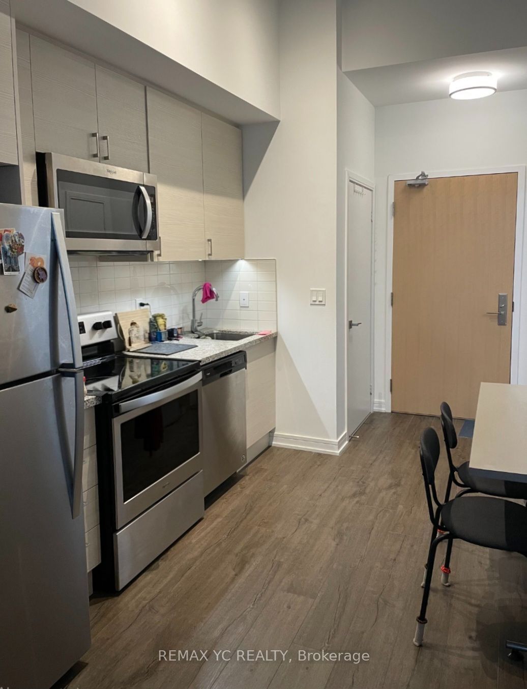 621 Sheppard Avenue E 111, Toronto, ON M2K 0G4