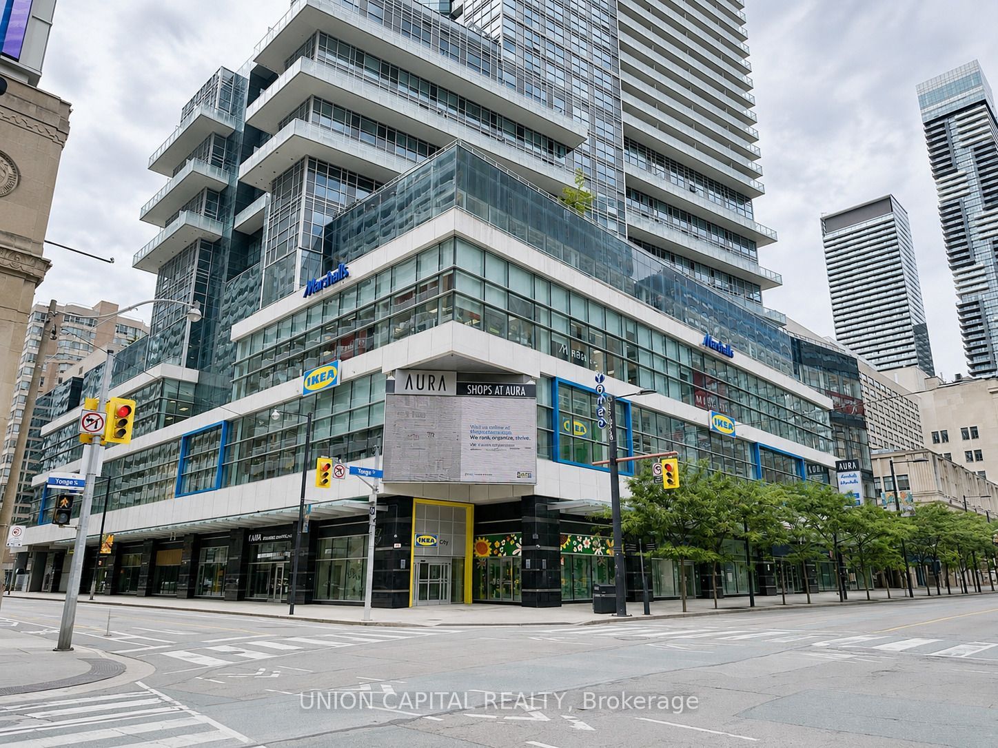 386 Yonge Street 4903, Toronto, ON M5B 0A5 photo 2