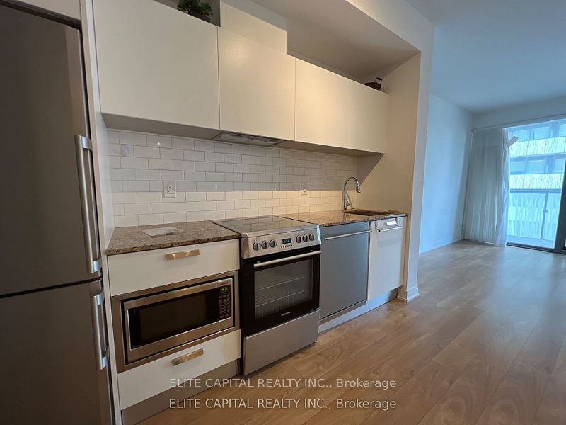 50 Charles Street E 2309, Toronto, ON M4Y 1T1 photo 3