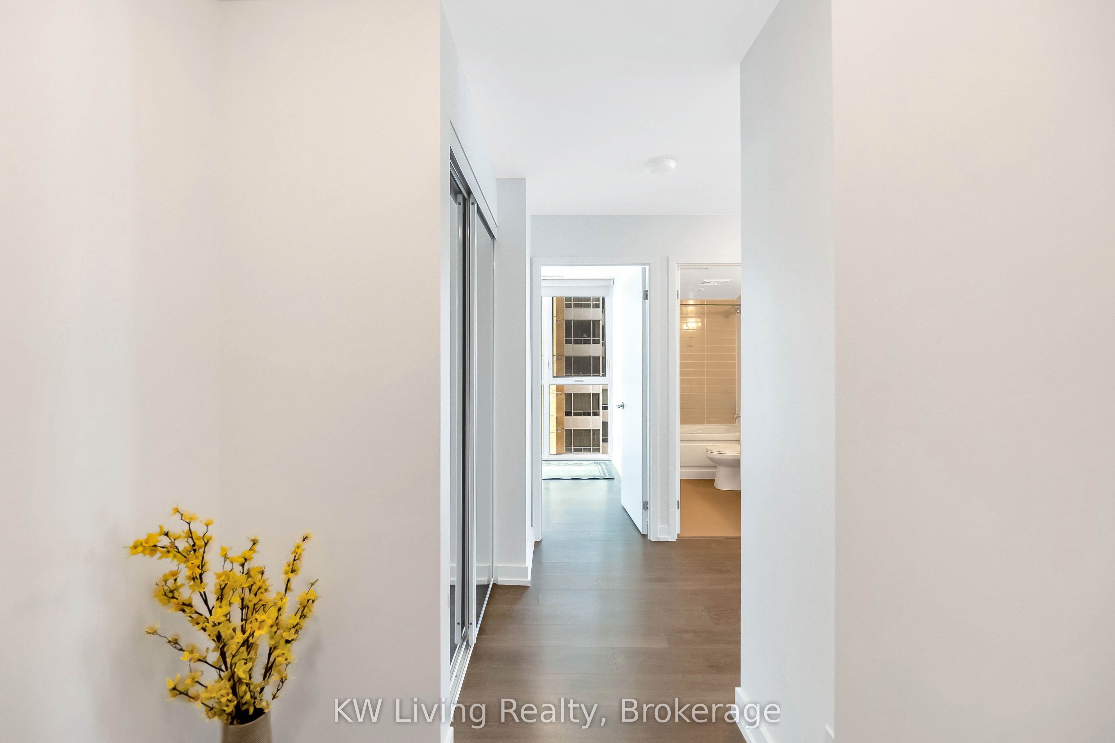 125 Redpath Avenue 709, Toronto, ON M4S 0B5 photo 4