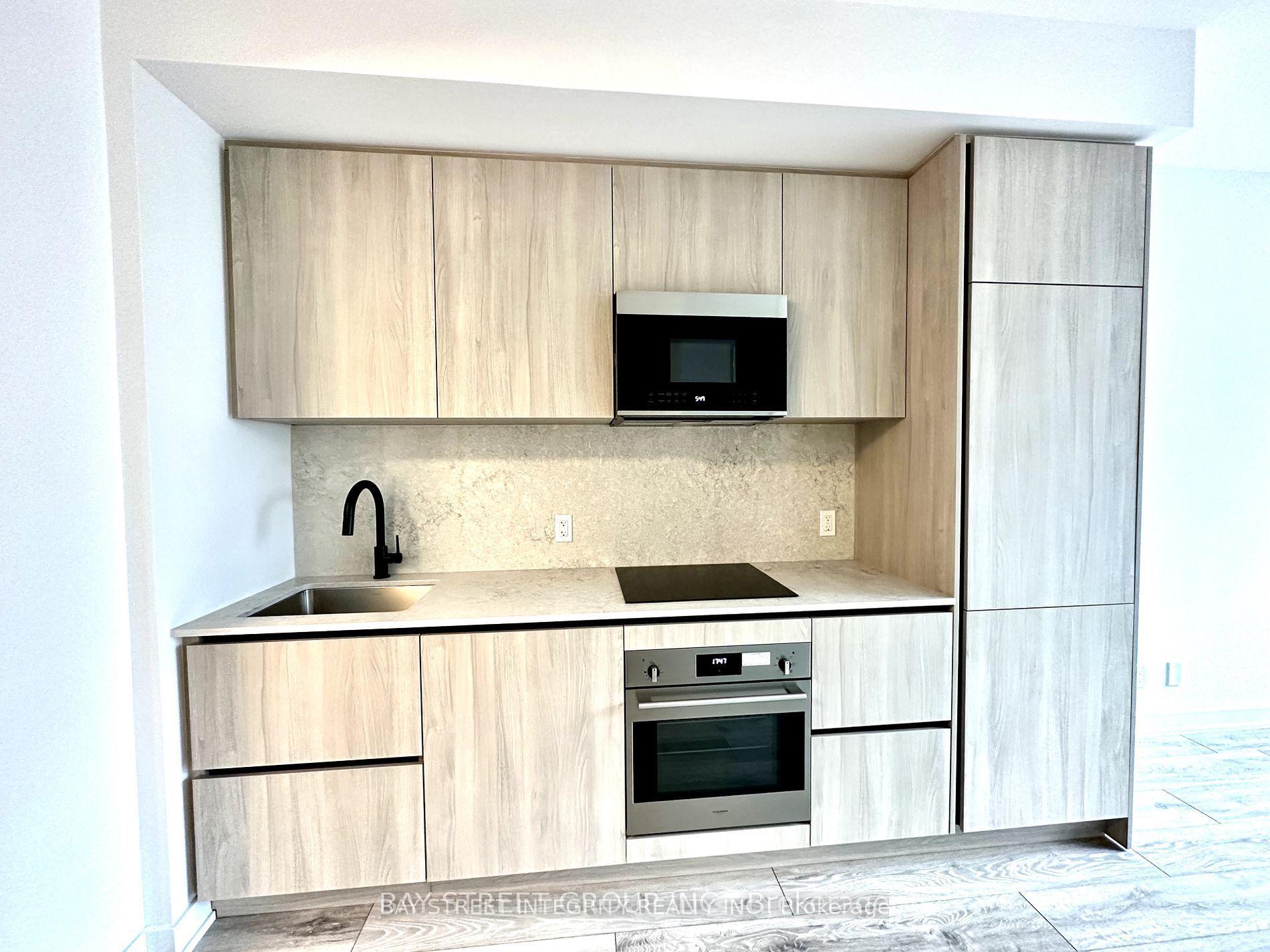 108 Peter Street 616, Toronto, ON M5V 0W2 photo 4