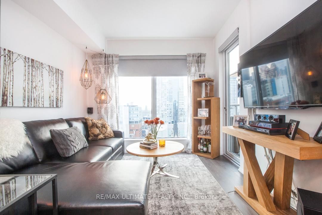 68 Shuter Street 2606, Toronto, ON M5B 0B4 photo 2