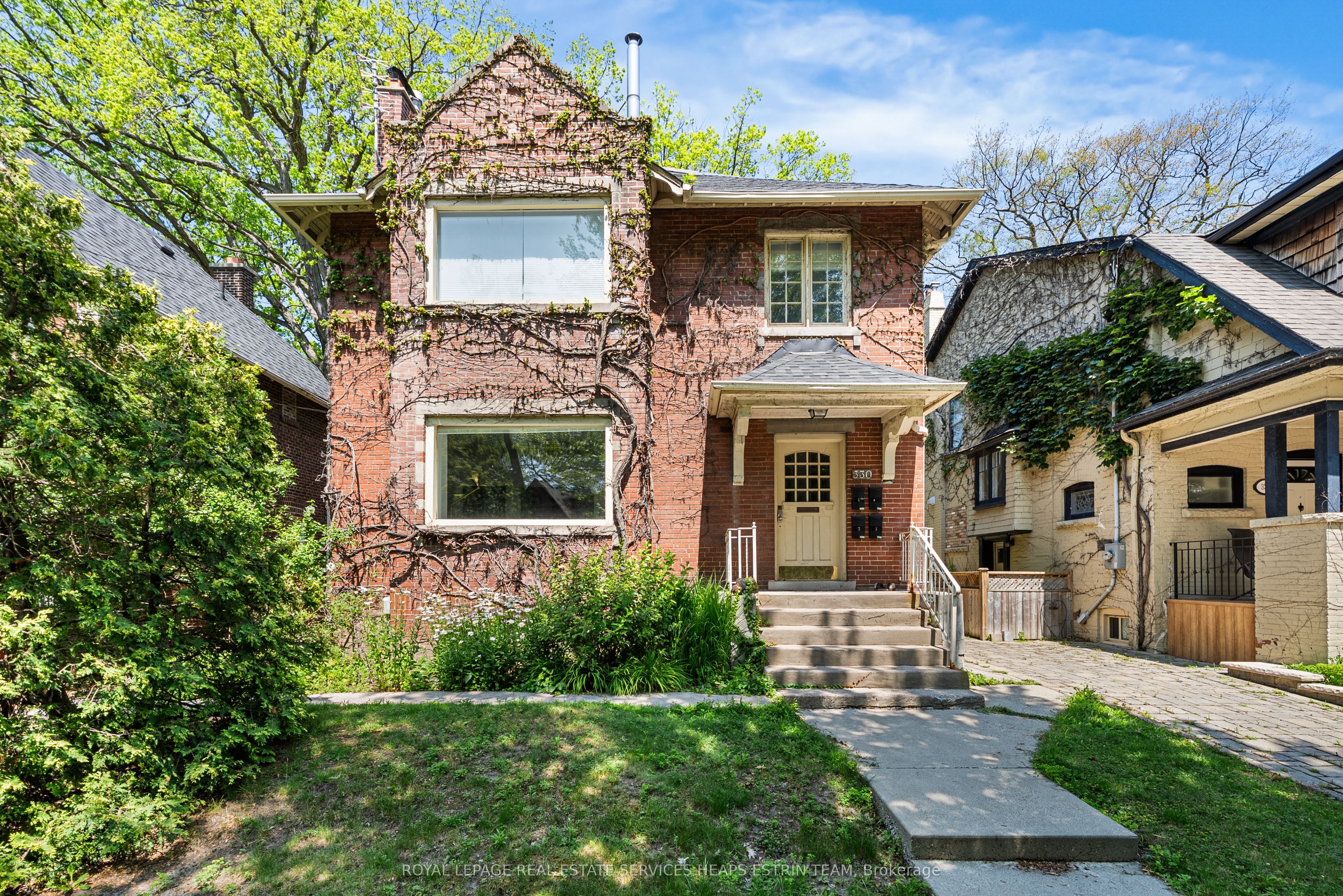 330 St Clair Avenue E Lower, Toronto, ON M4T 1P4