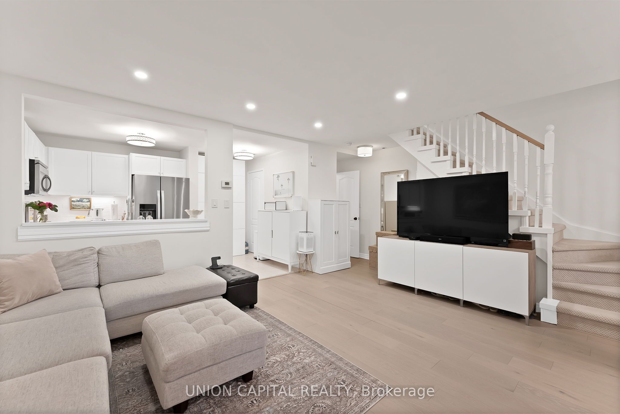 108 Finch Avenue W A3, Toronto, ON M2N 6W6 photo 3