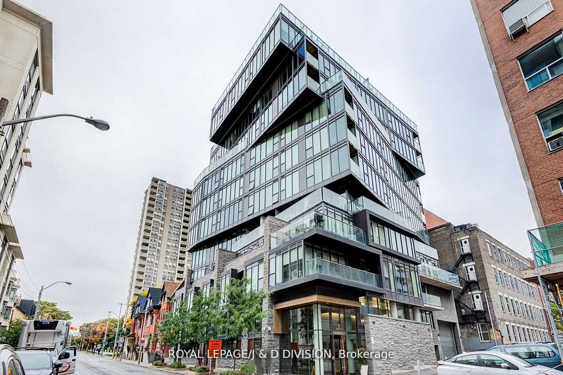 15 Beverley Street 1005, Toronto, ON M5T 0B3