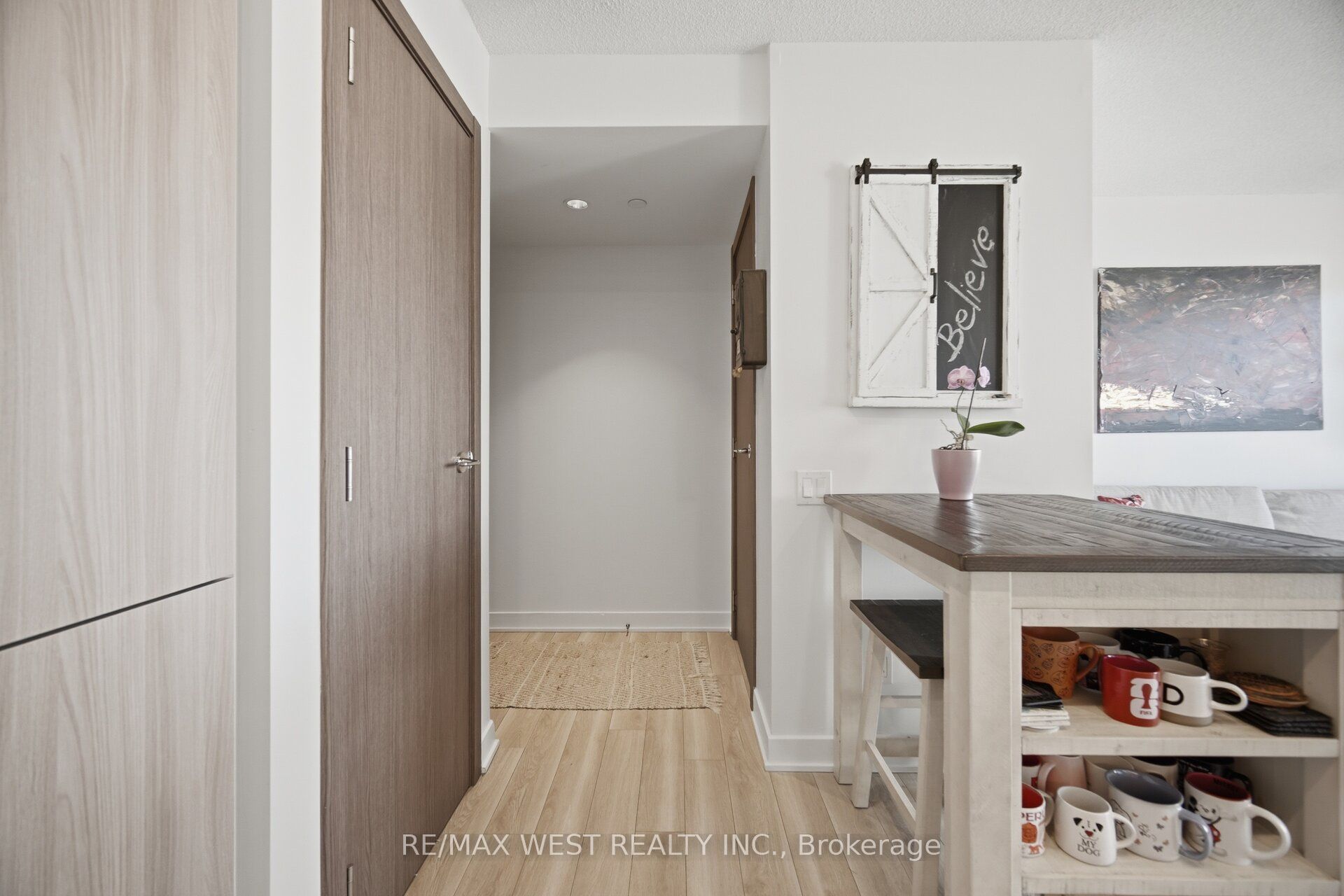 17 Bathurst Street 1602, Toronto, ON M5V 0N1 photo 4