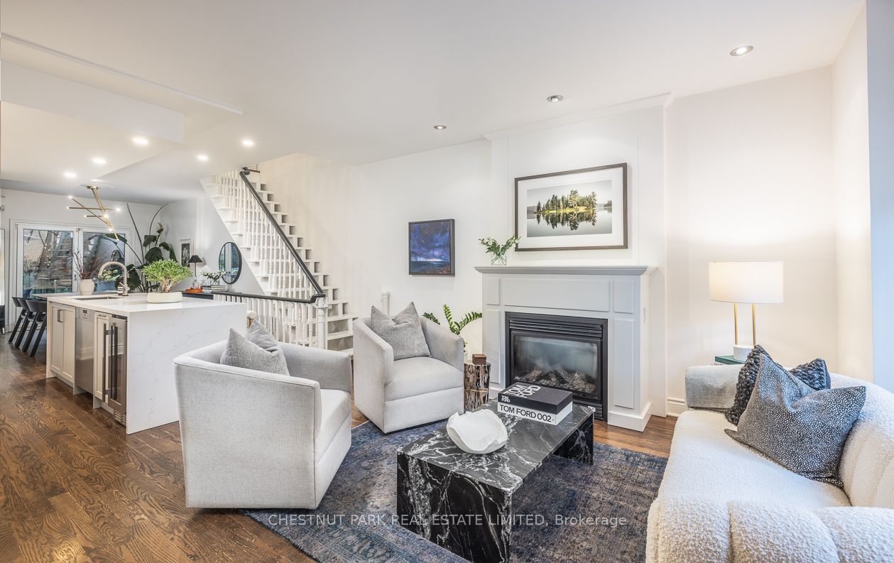 91 Alcorn Avenue, Toronto, ON M4V 1E5 photo 3