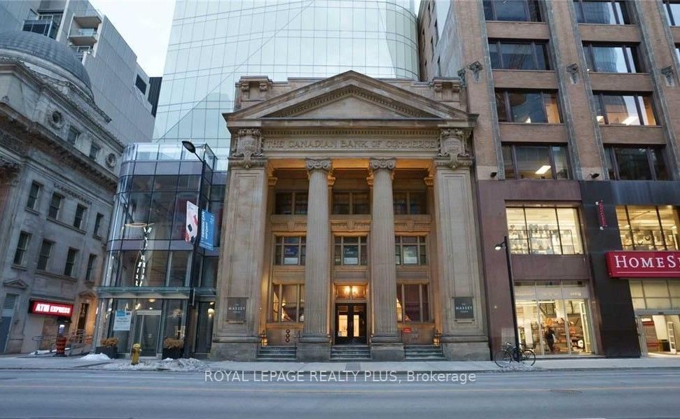 197 Yonge Street 3509, Toronto, ON M5B 1M4 photo 2