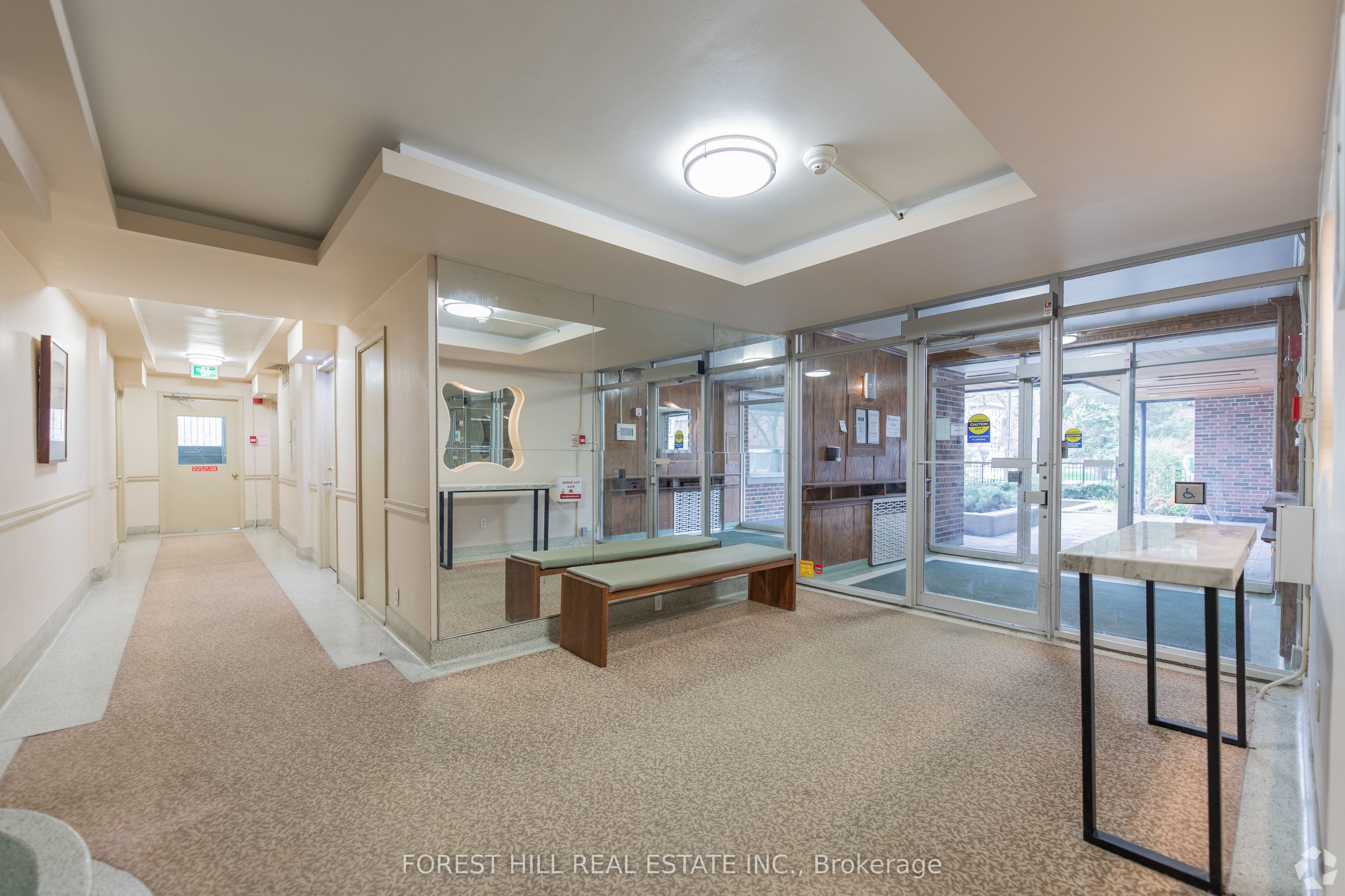 291 Avenue Road 310, Toronto, ON M4V 2G9 photo 3