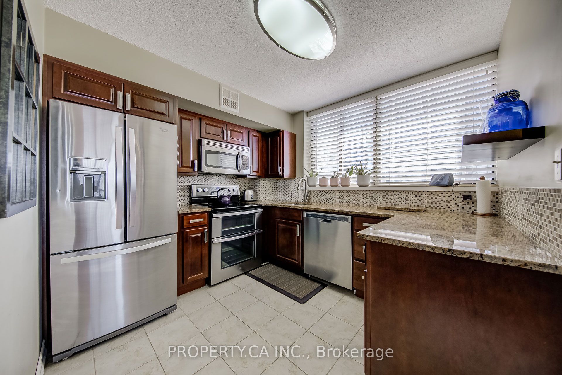 270 Queens Quay W 302, Toronto, ON M5J 2N4 photo 2