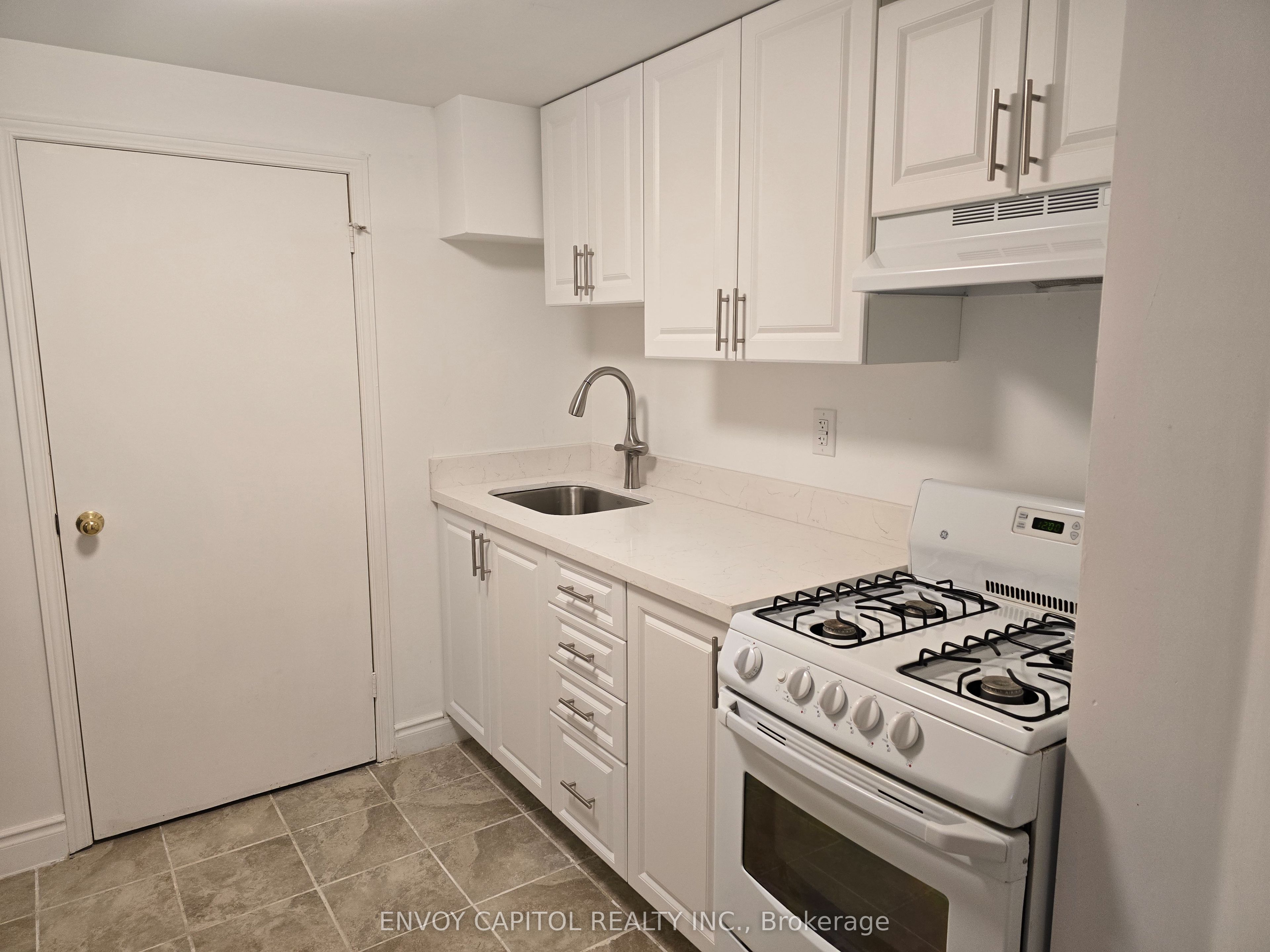 6 Arrowstook Road Basement 1 BR, Toronto, ON M2K 1J9 photo 3