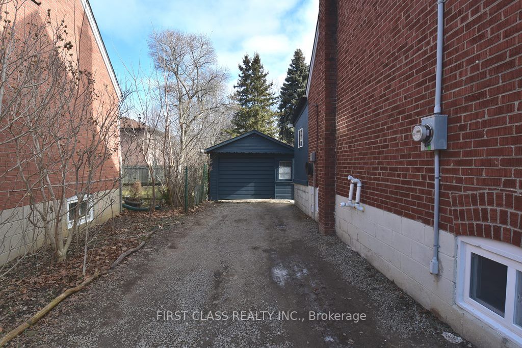 319 Senlac Road Back, Toronto, ON M2R 1R2 photo 2
