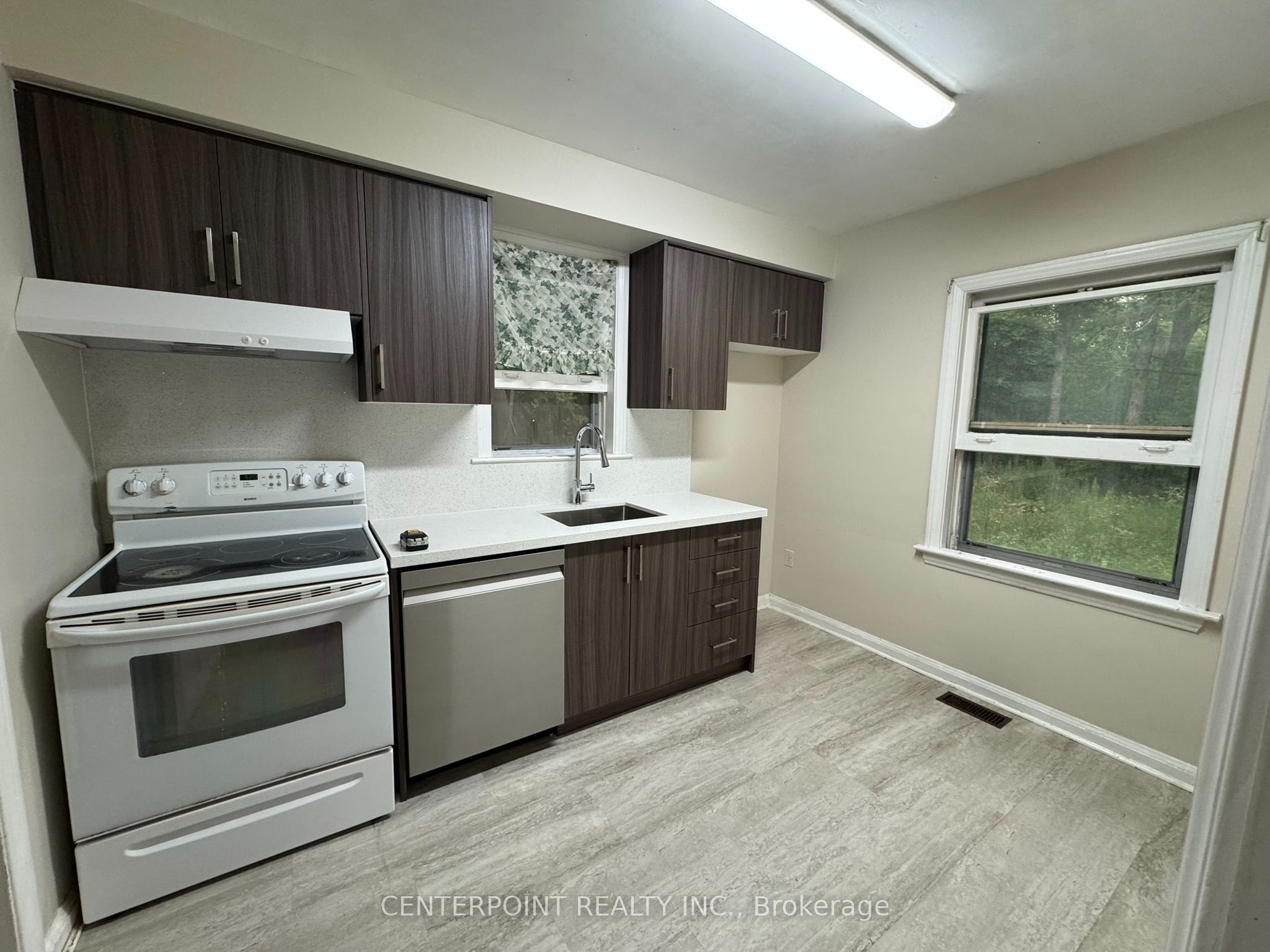 27 Grantbrook Street, Toronto, ON M2R 2E6 photo 2