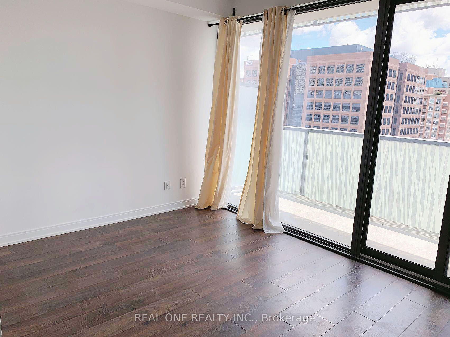 50 Charles Street E 1713, Toronto, ON M4Y 1T1 photo 5