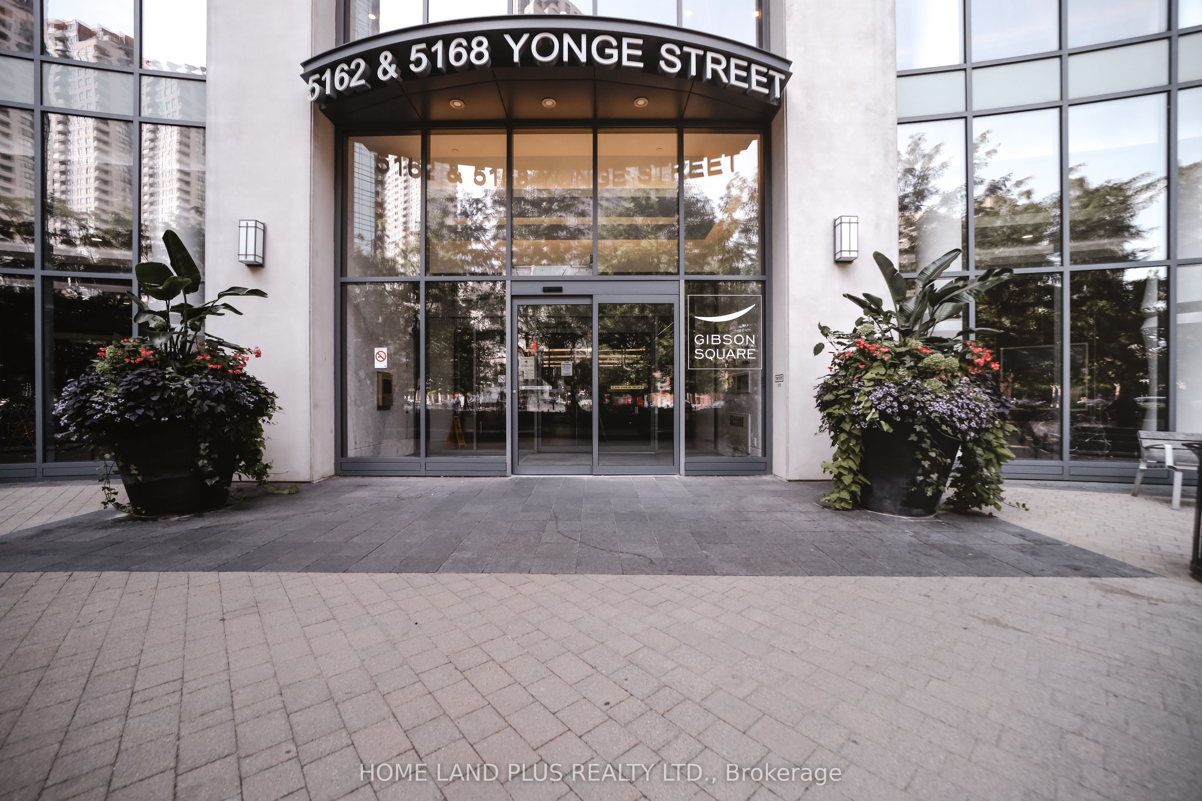 5168 Yonge Street 2111, Toronto, ON M2N 0G1