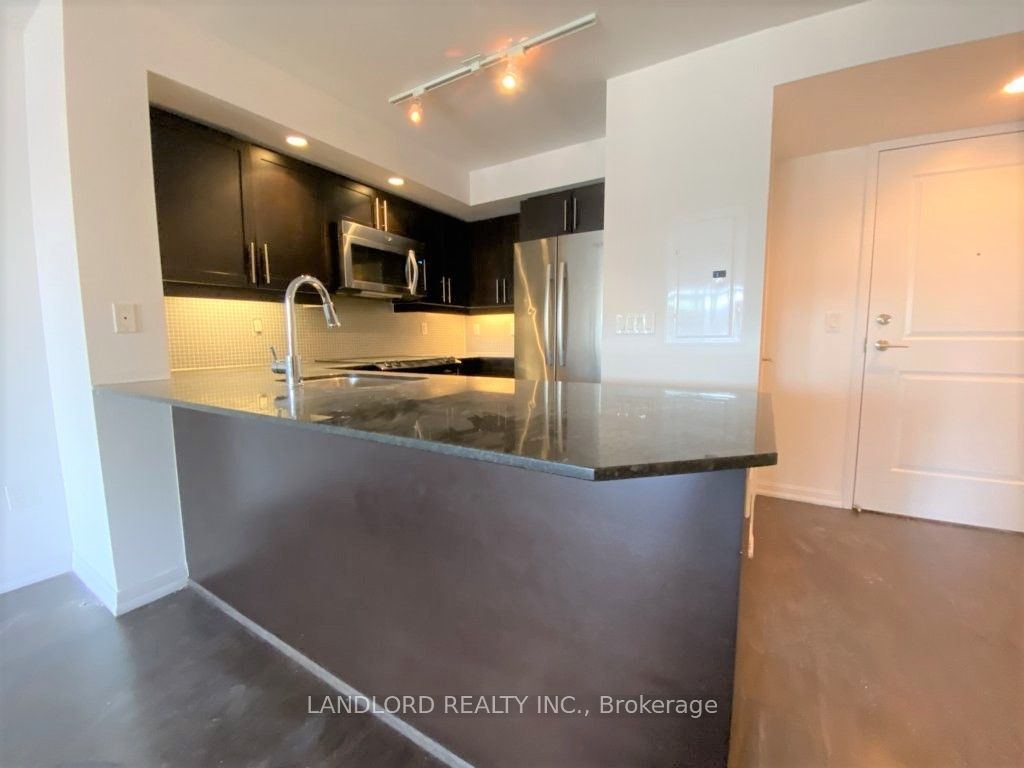 85 East Liberty Street 1002, Toronto, ON M6K 3R4 photo 3