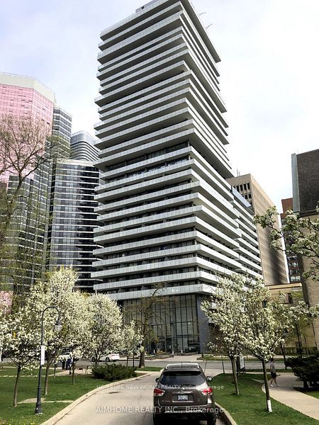 1001 Bay Street 302, Toronto, ON M5S 3A6