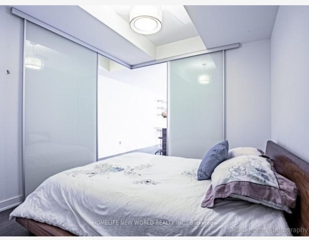 1001 Bay Street 302, Toronto, ON M5S 3A6 photo 4