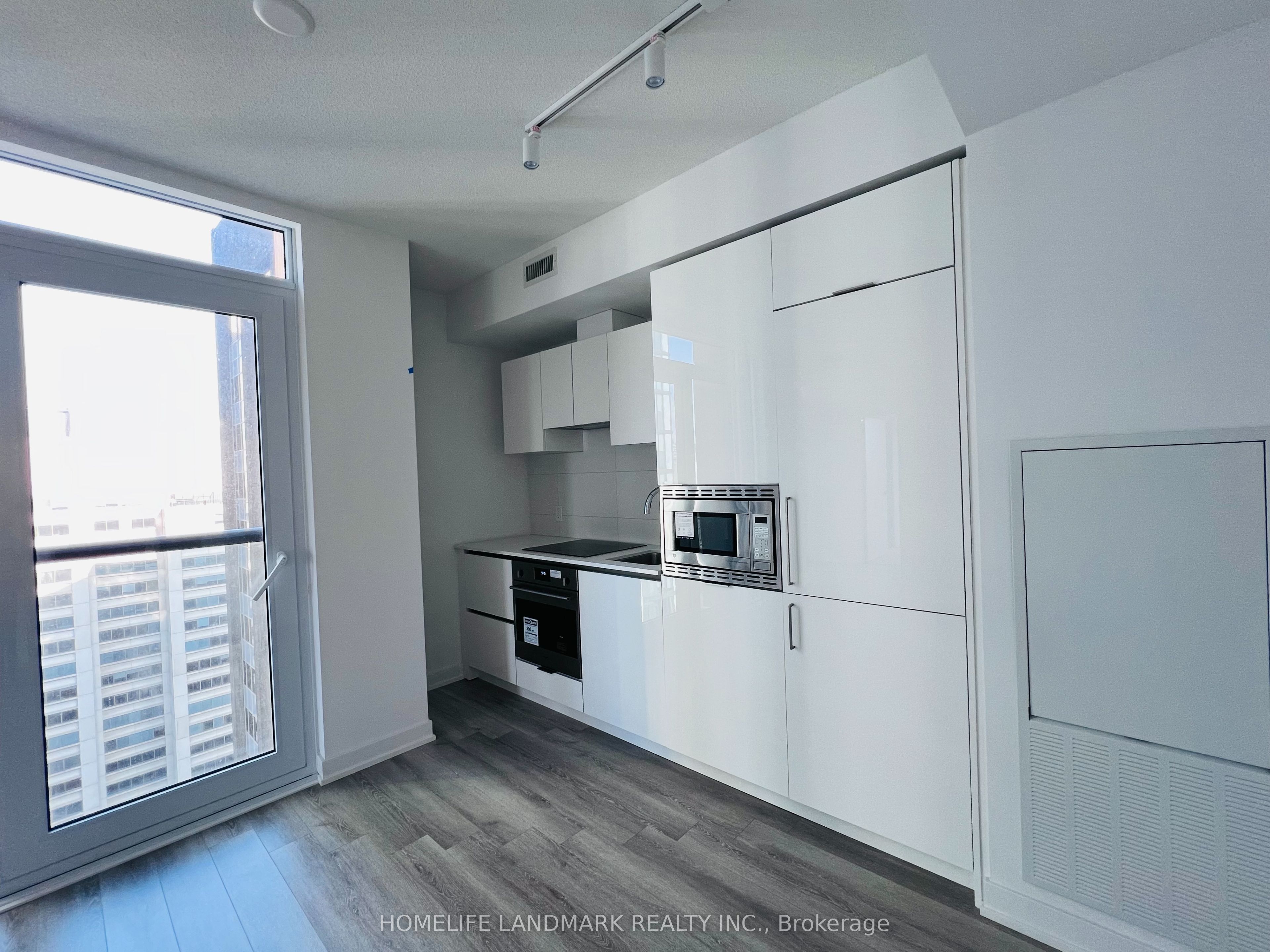 238 Simcoe Street 2603, Toronto, ON M5T 1T4 photo 5