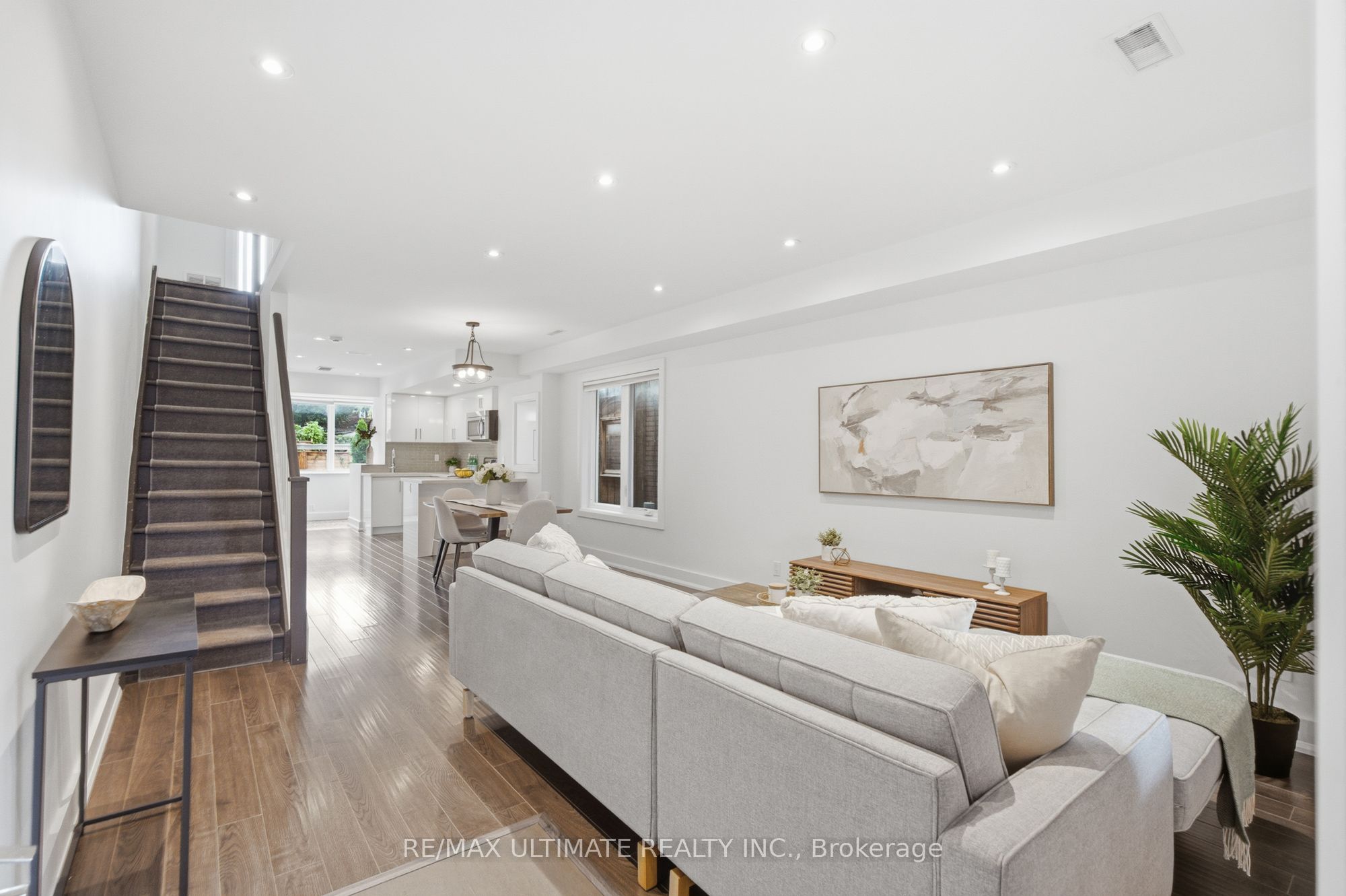 305 Winona Drive, Toronto, ON M6C 3S8 photo 3