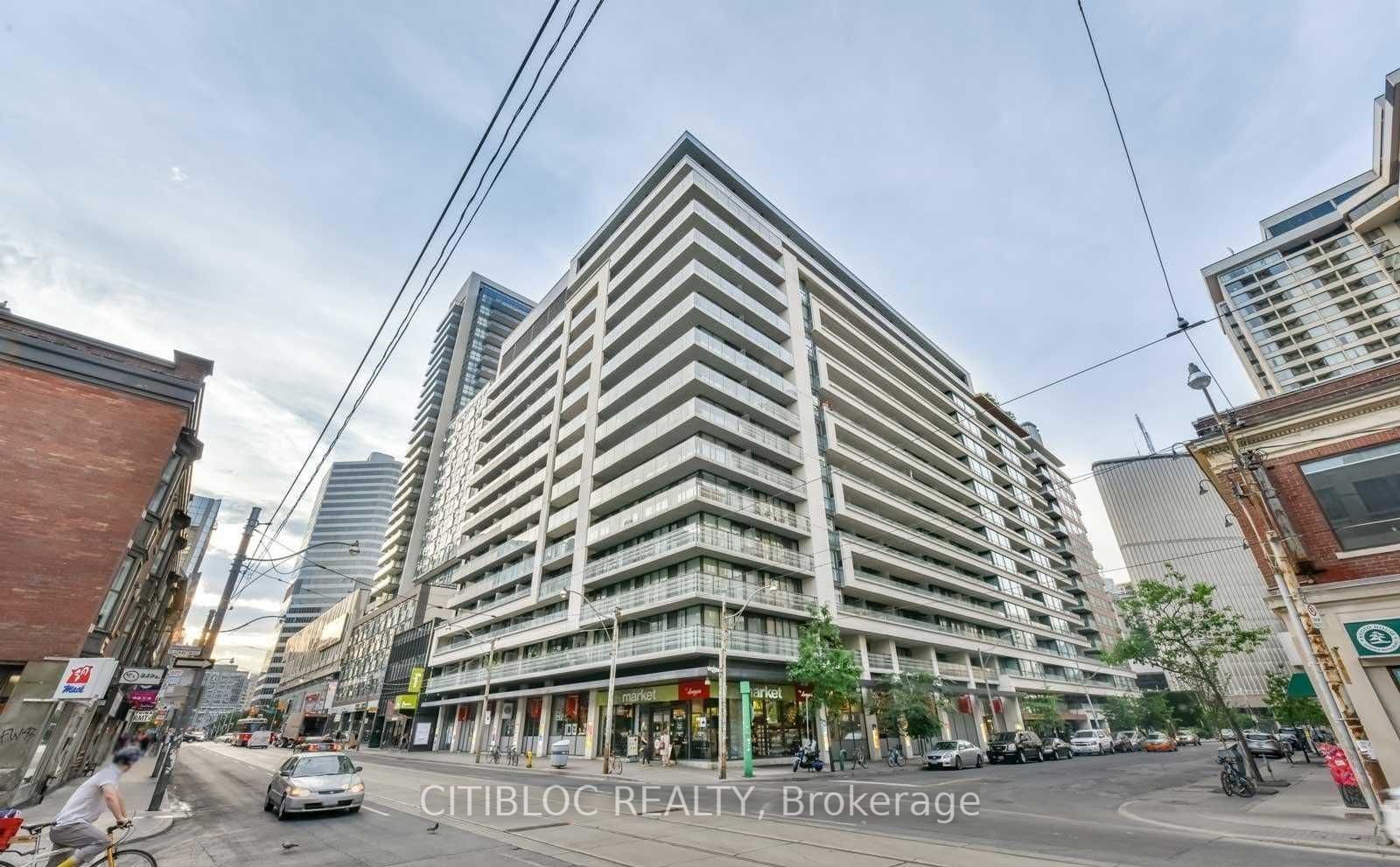 111 Elizabeth Street 1622, Toronto, ON M5G 1P7