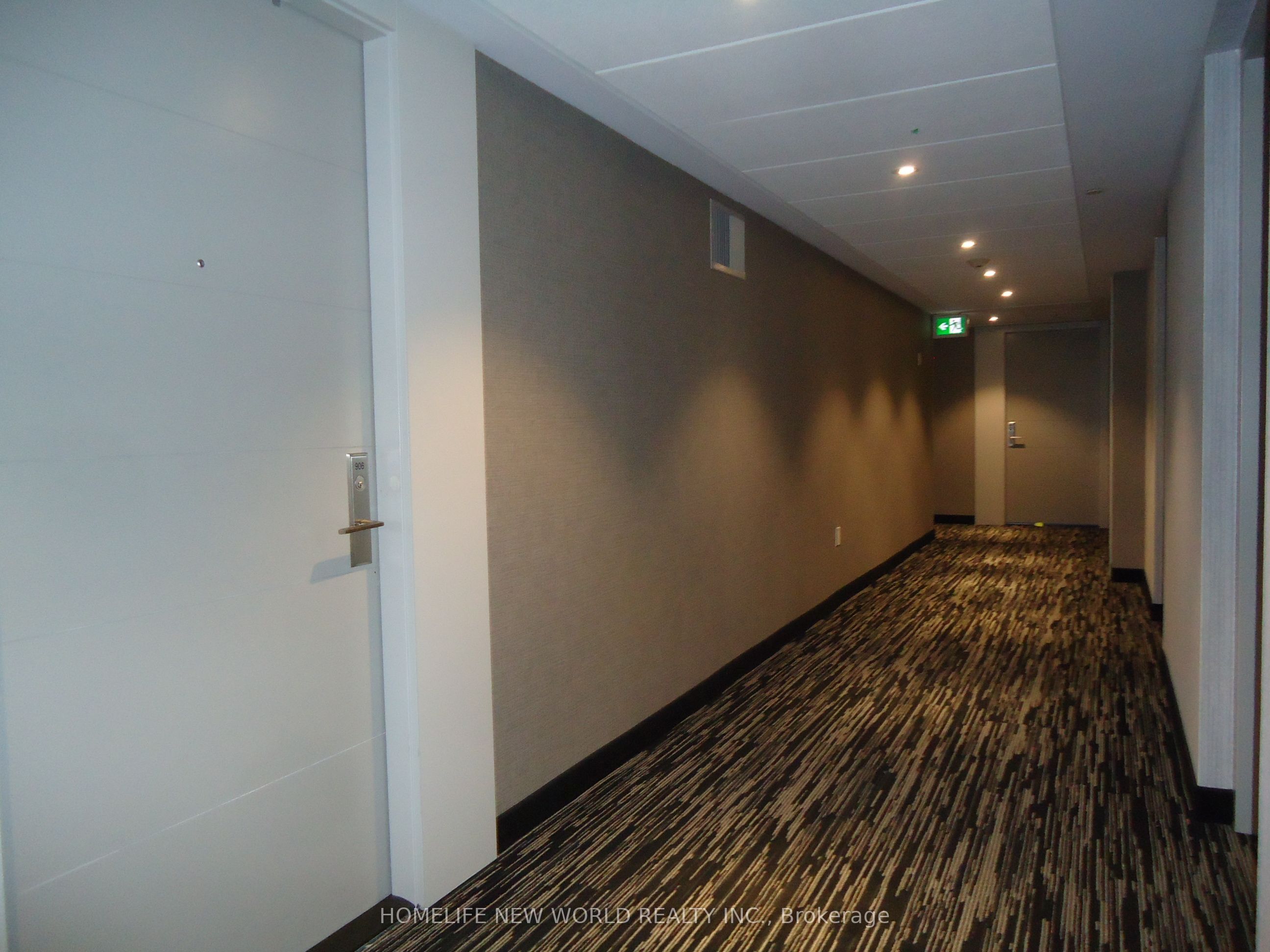 50 Wellesley Street E 906, Toronto, ON M4Y 1G2 photo 3