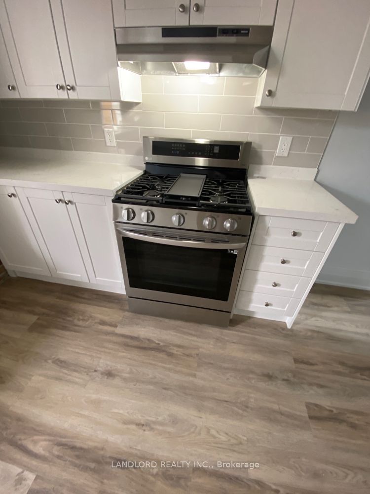 45 Clinton Street 2, Toronto, ON M6J 2N9 photo 2