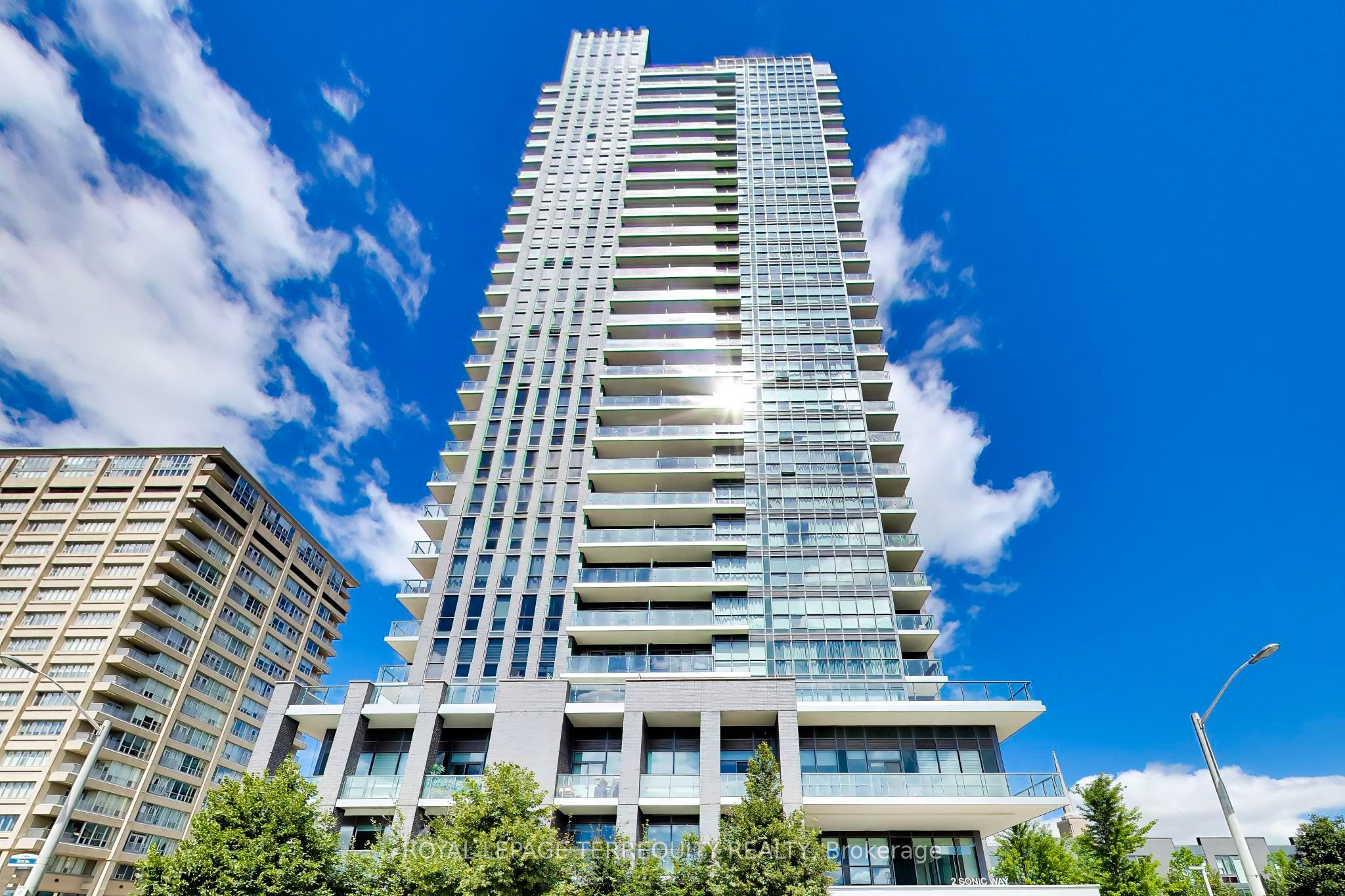 2 Sonic Way 1803, Toronto, ON M3C 0P2
