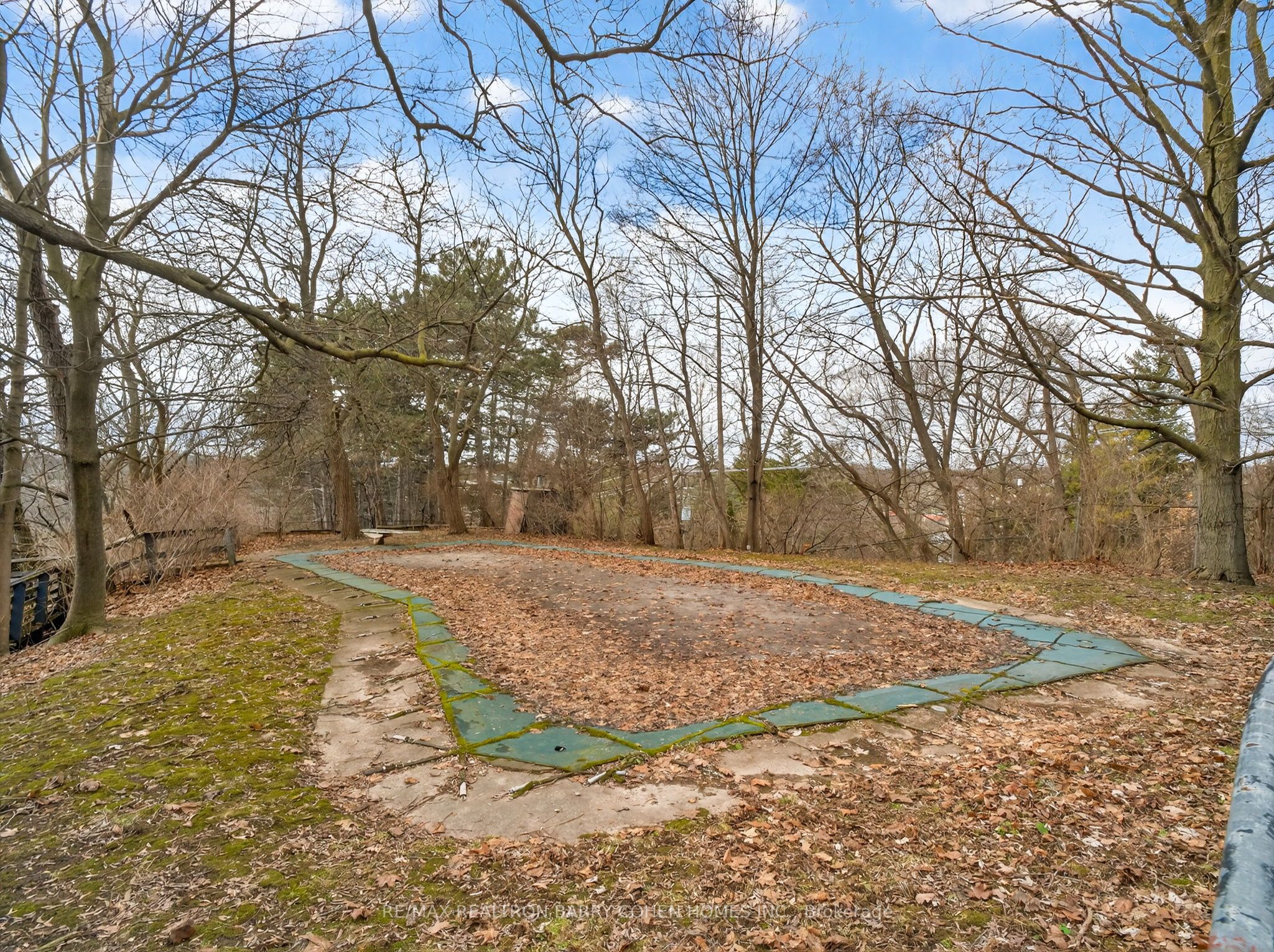 27 Old Yonge Street, Toronto, ON M2P 1P6 photo 5