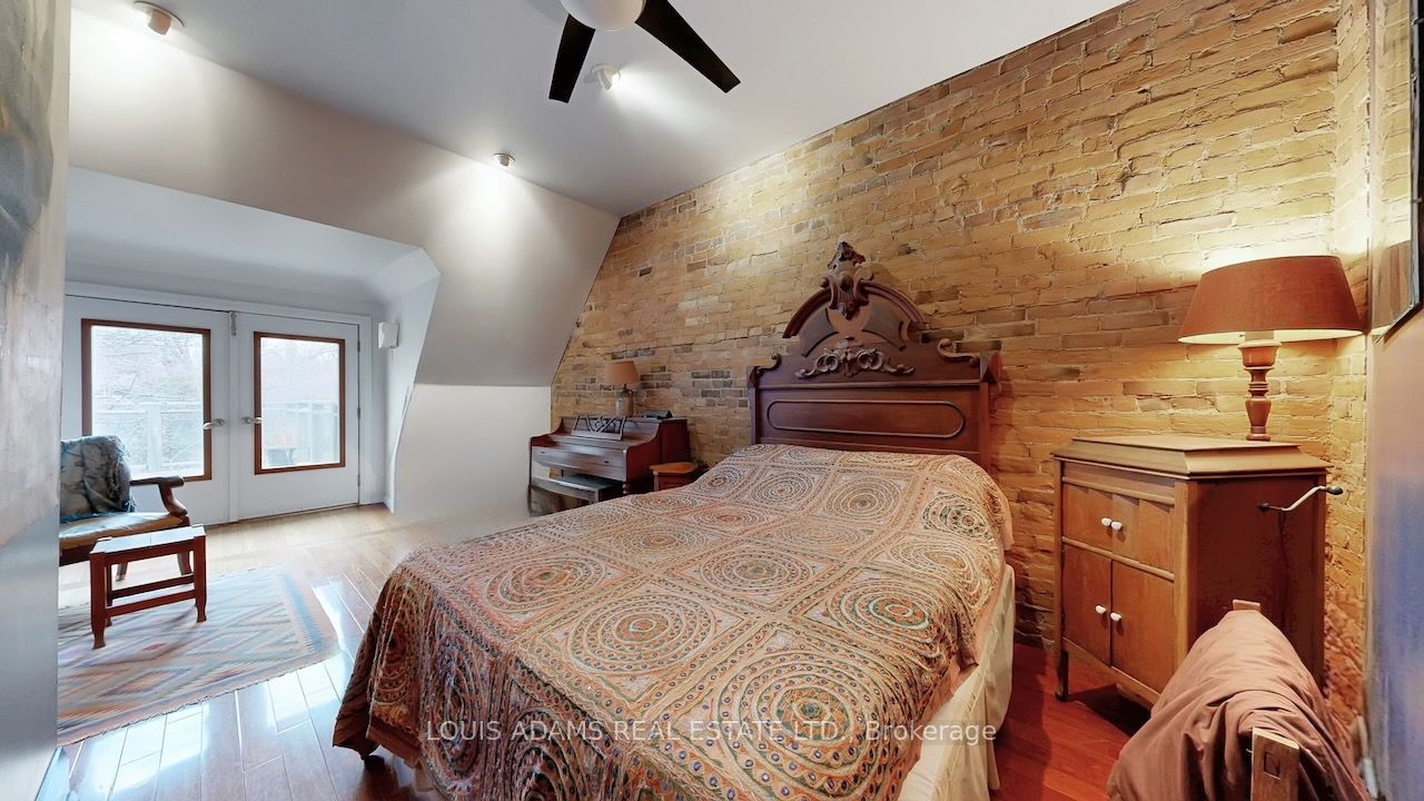 499 Palmerston Boulevard, Toronto, ON M6G 2P2 photo 4