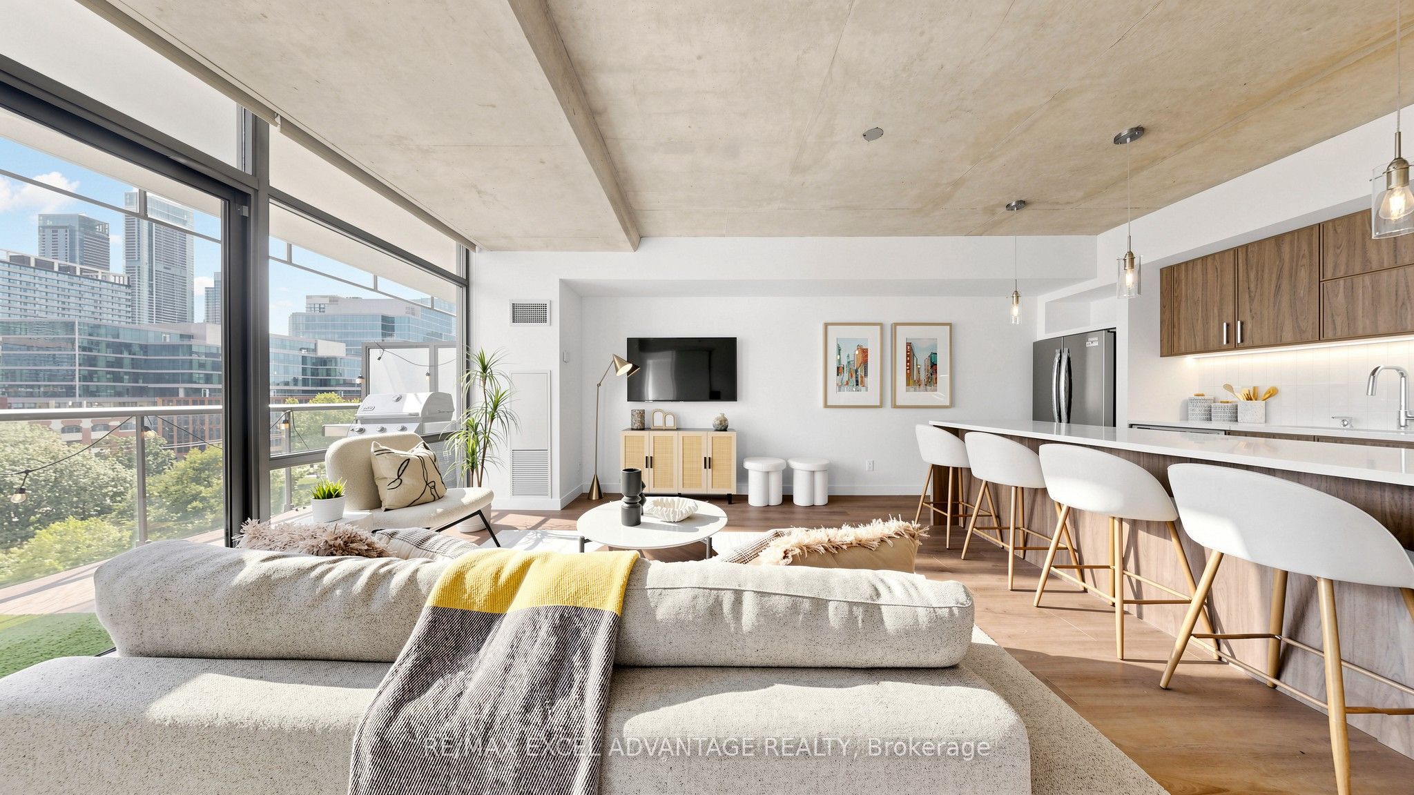 55 Stewart Street 829, Toronto, ON M5V 2V1