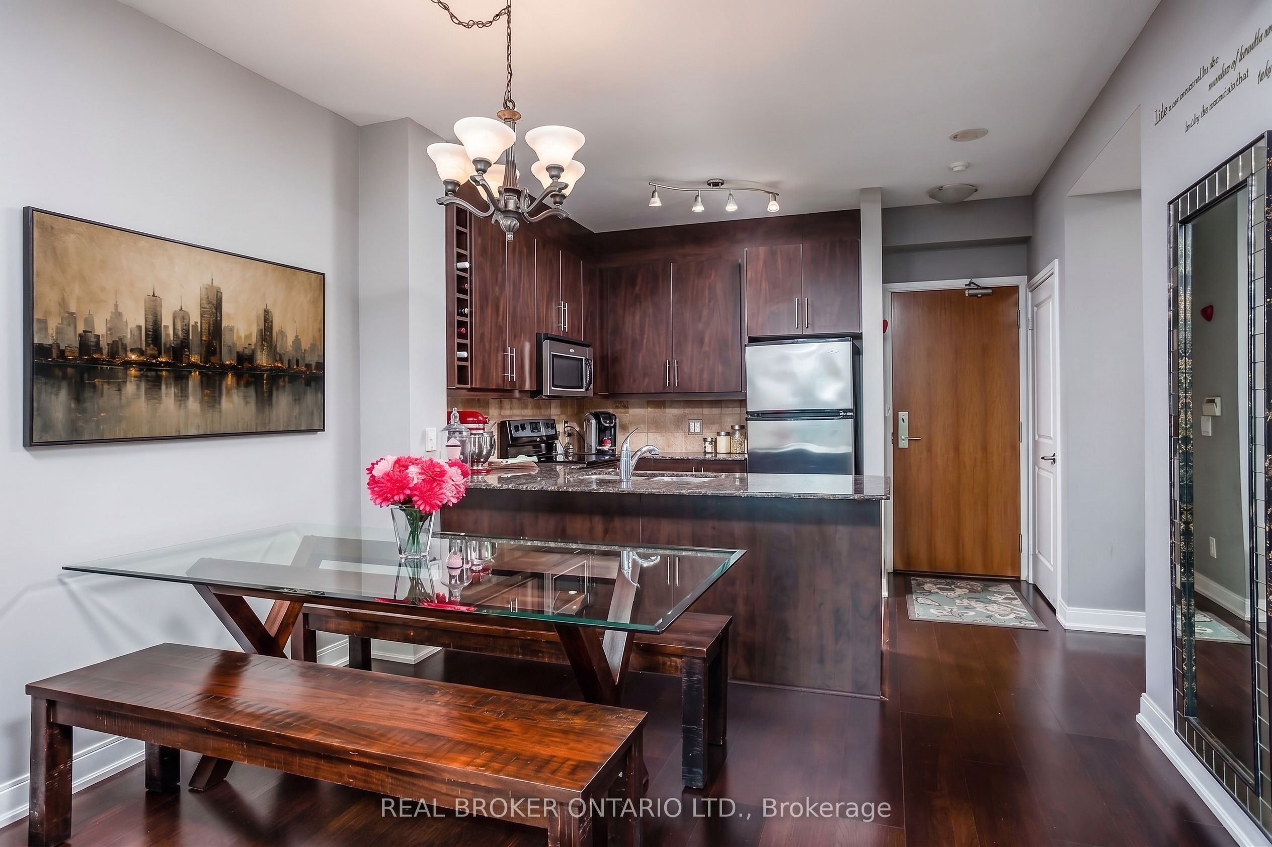 88 Broadway Avenue 1304, Toronto, ON M4P 0A5 photo 5