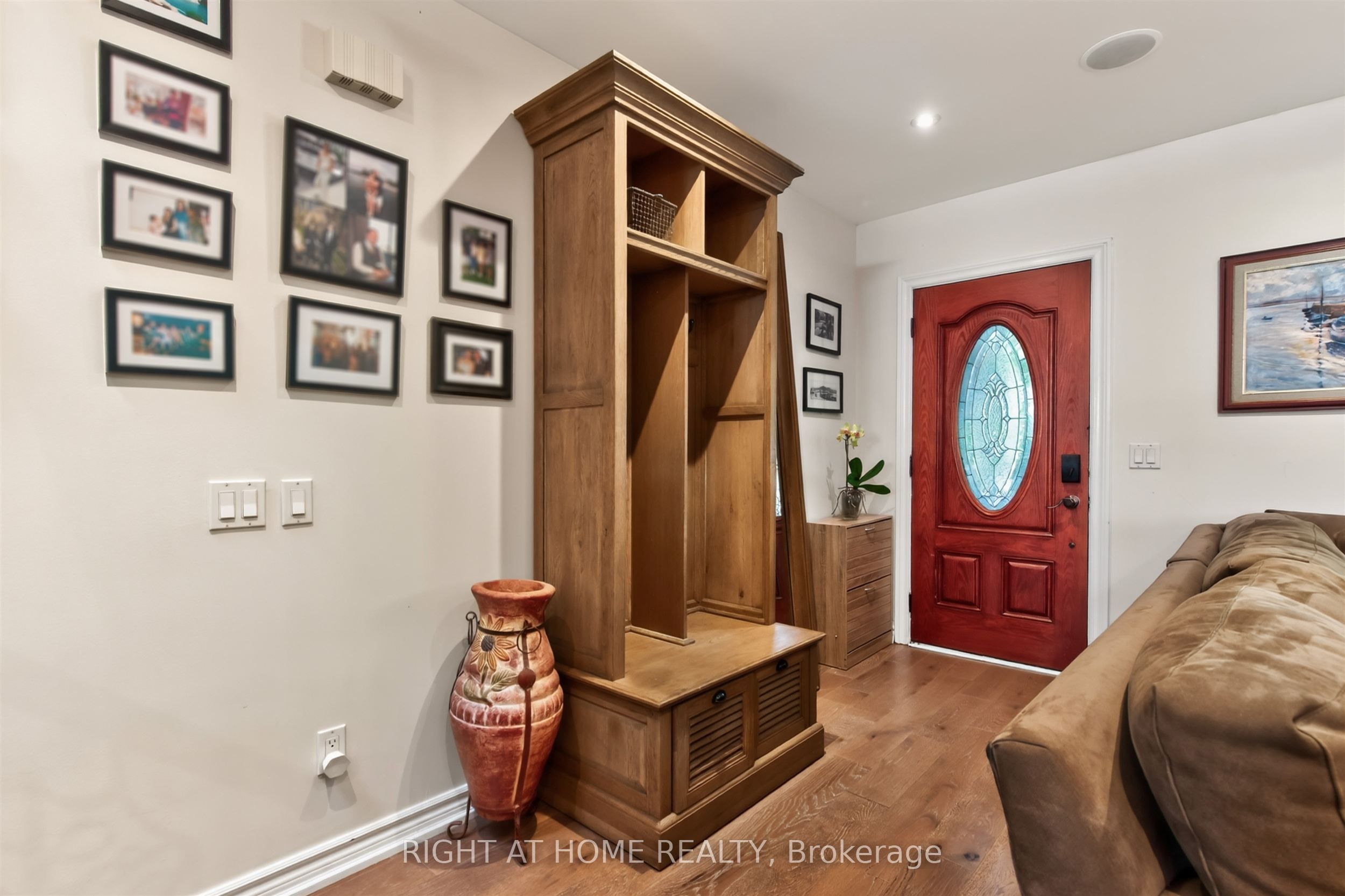 82 Arlington Avenue, Toronto, ON M6G 3L1 photo 5