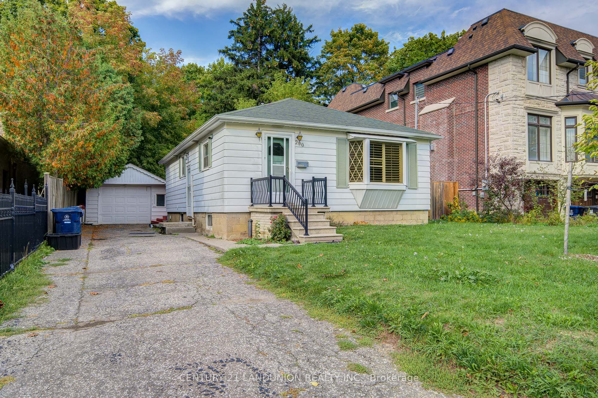 200 Elmhurst Avenue, Toronto, ON M2N 1S3 photo 2