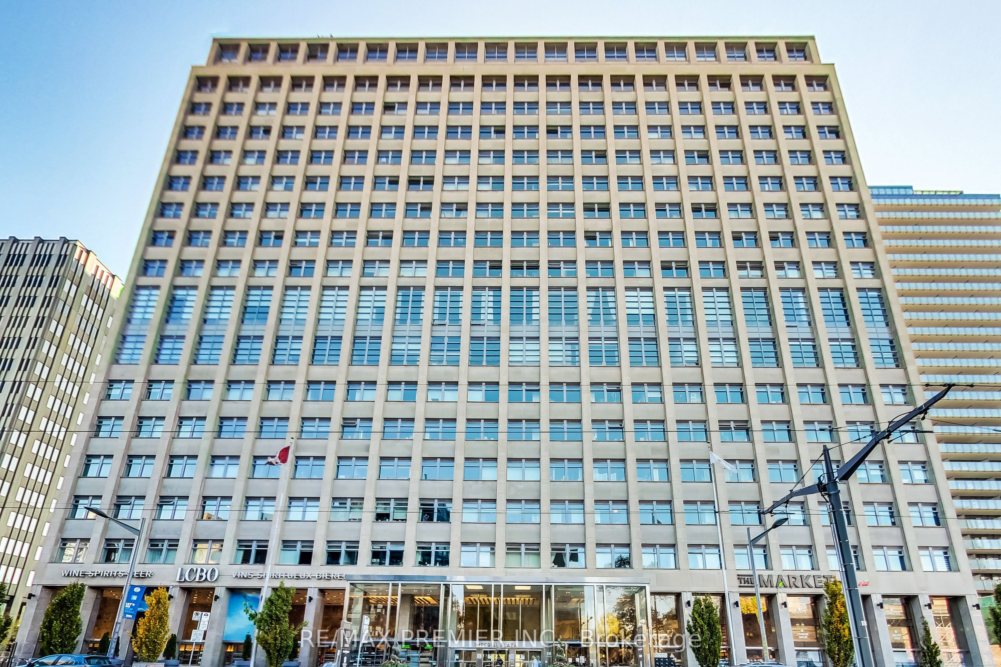 111 St. Clair Avenue W 1218, Toronto, ON M4V 1N5 photo 2