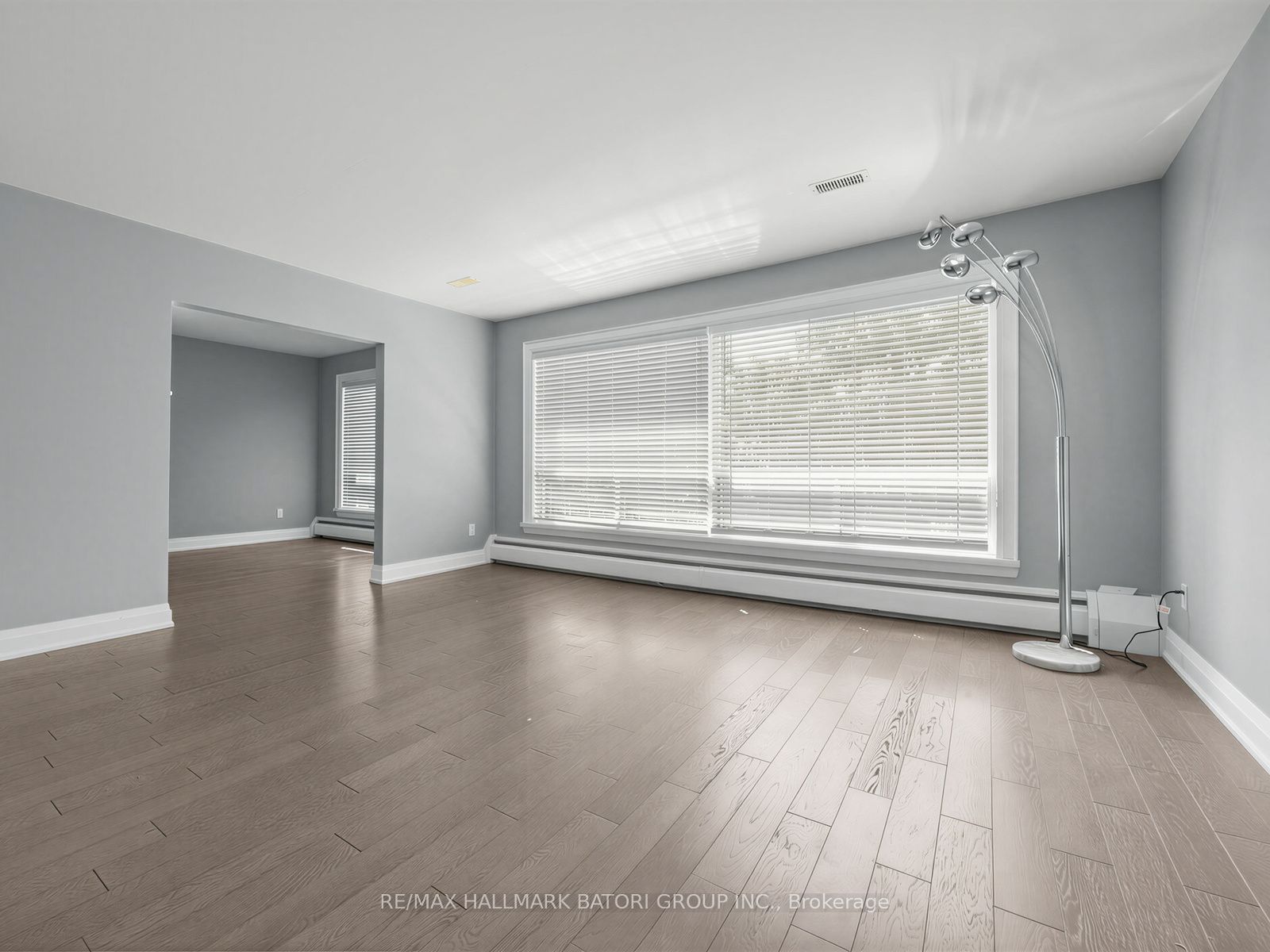 4 Croydon Road 3, Toronto, ON M6C 1S7 photo 4