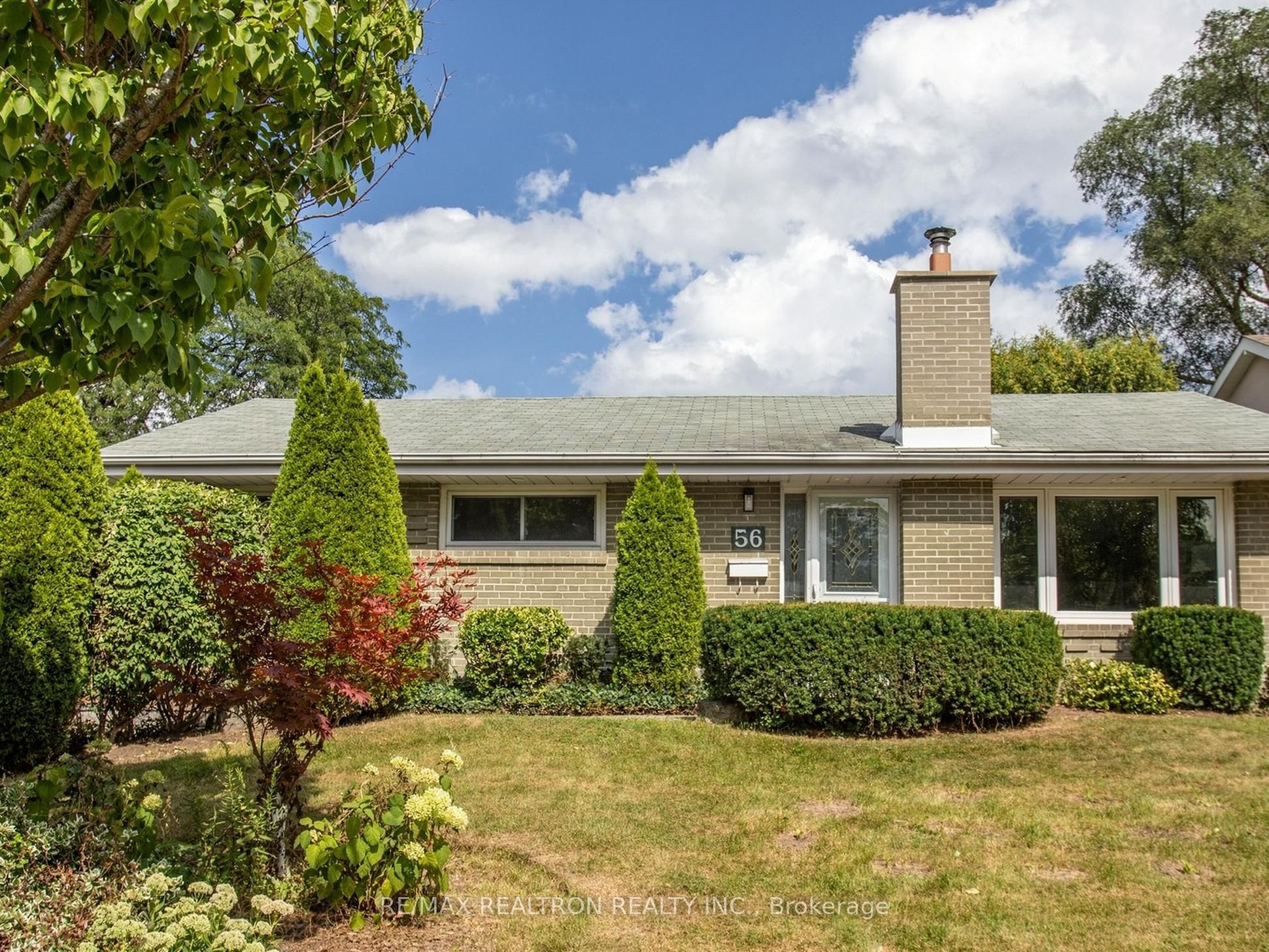 56 Ternhill Crescent, Toronto, ON M3C 2E5 photo 3