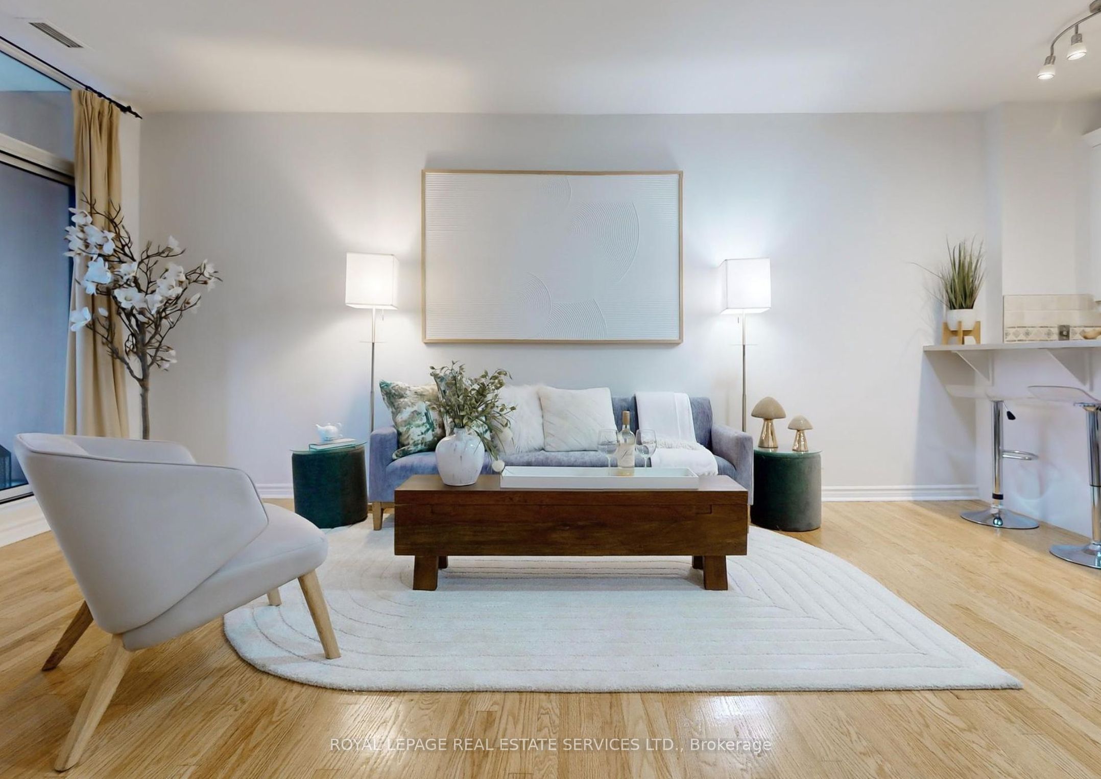 980 Yonge Street 604, Toronto, ON M4W 3V8 photo 5