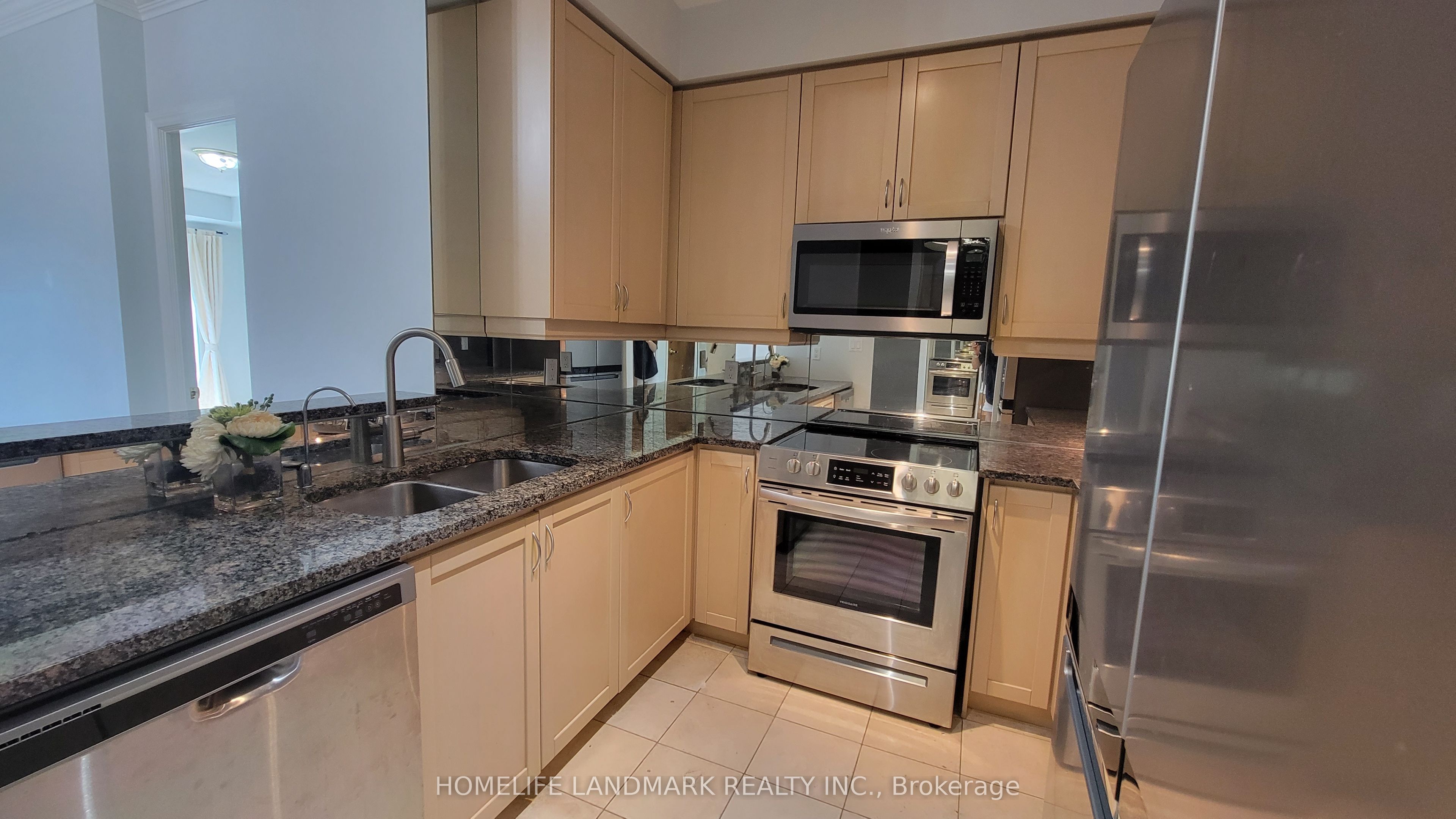 11 William Carson Crescent #515, Toronto, ON M2P 2G1 photo 4
