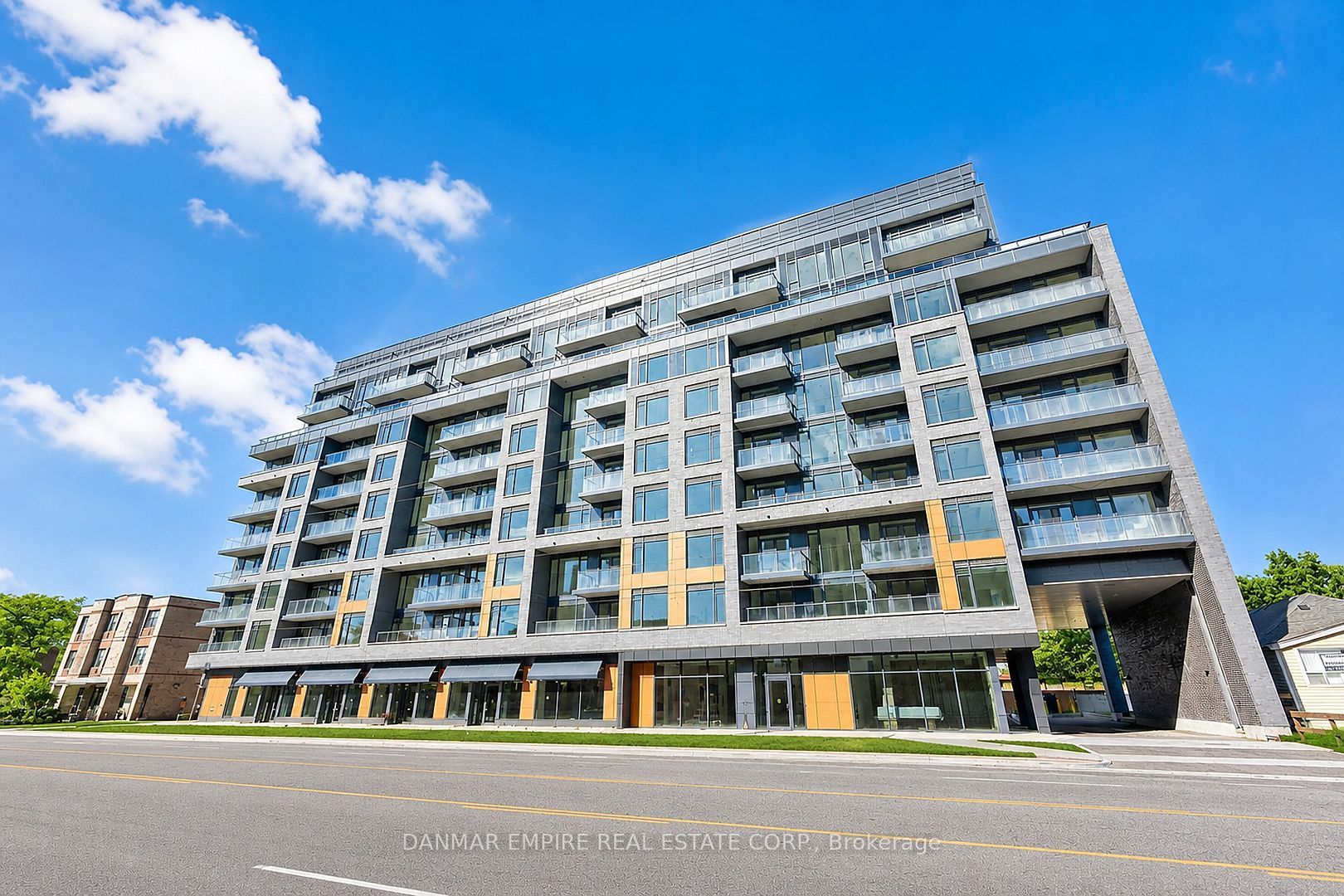700 Sheppard Avenue W 613, Toronto, ON M3H 0G5