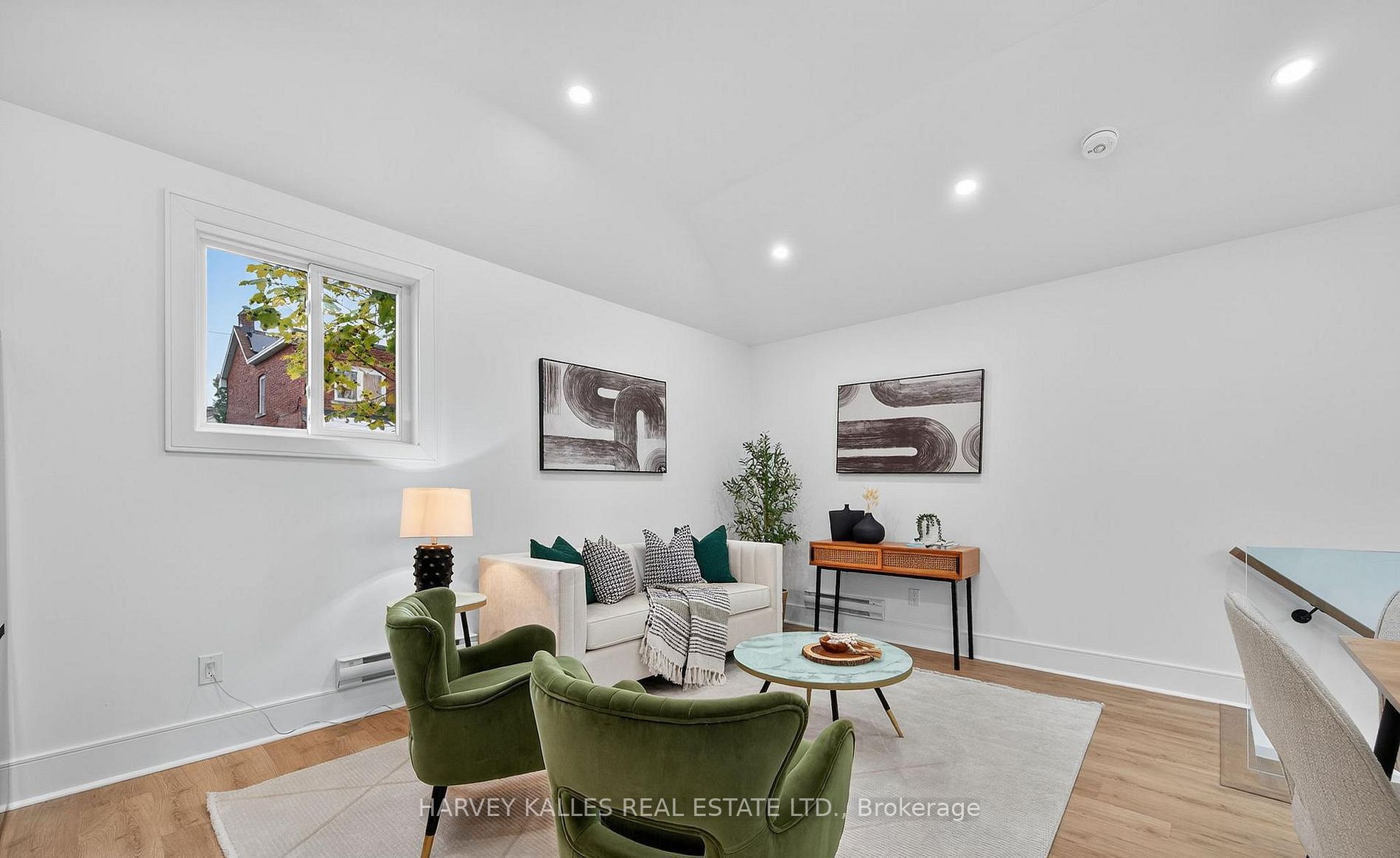 249 Lauder Avenue Garden Suite, Toronto, ON M6E 3H5 photo 5