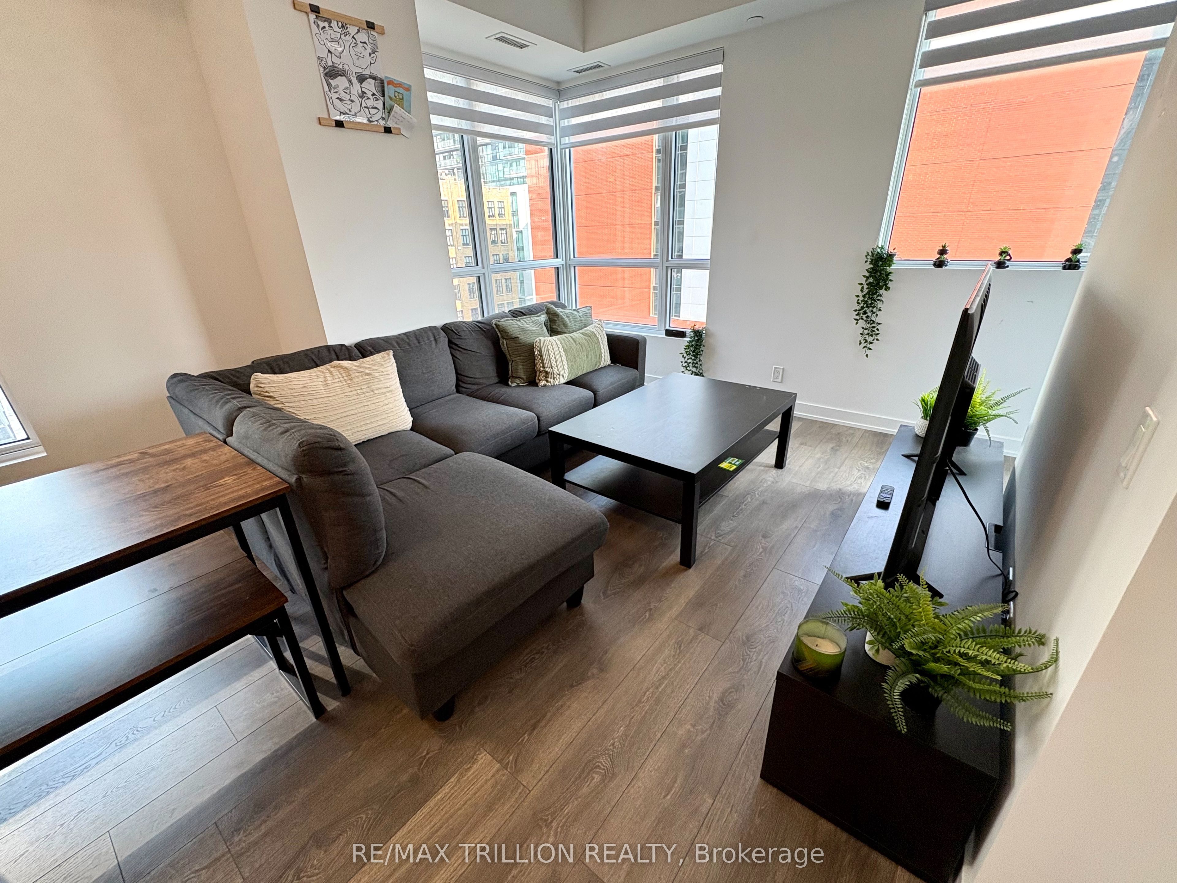 108 Peter Street 1016, Toronto, ON M5V 0W2 photo 5