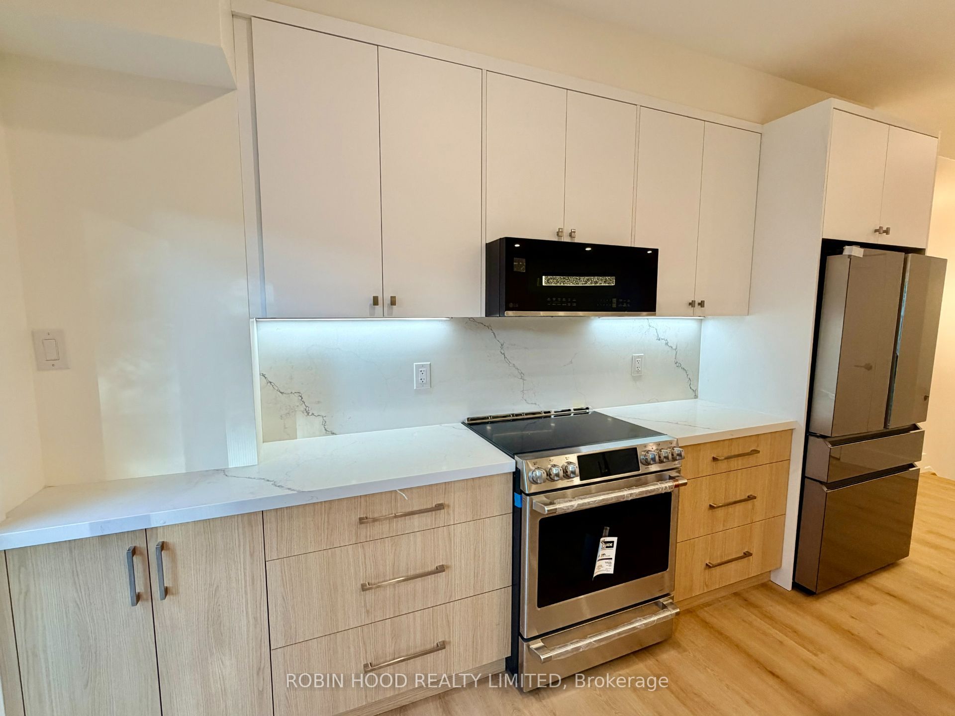 12 Southwell Drive B, Toronto, ON M3B 2N7 photo 3